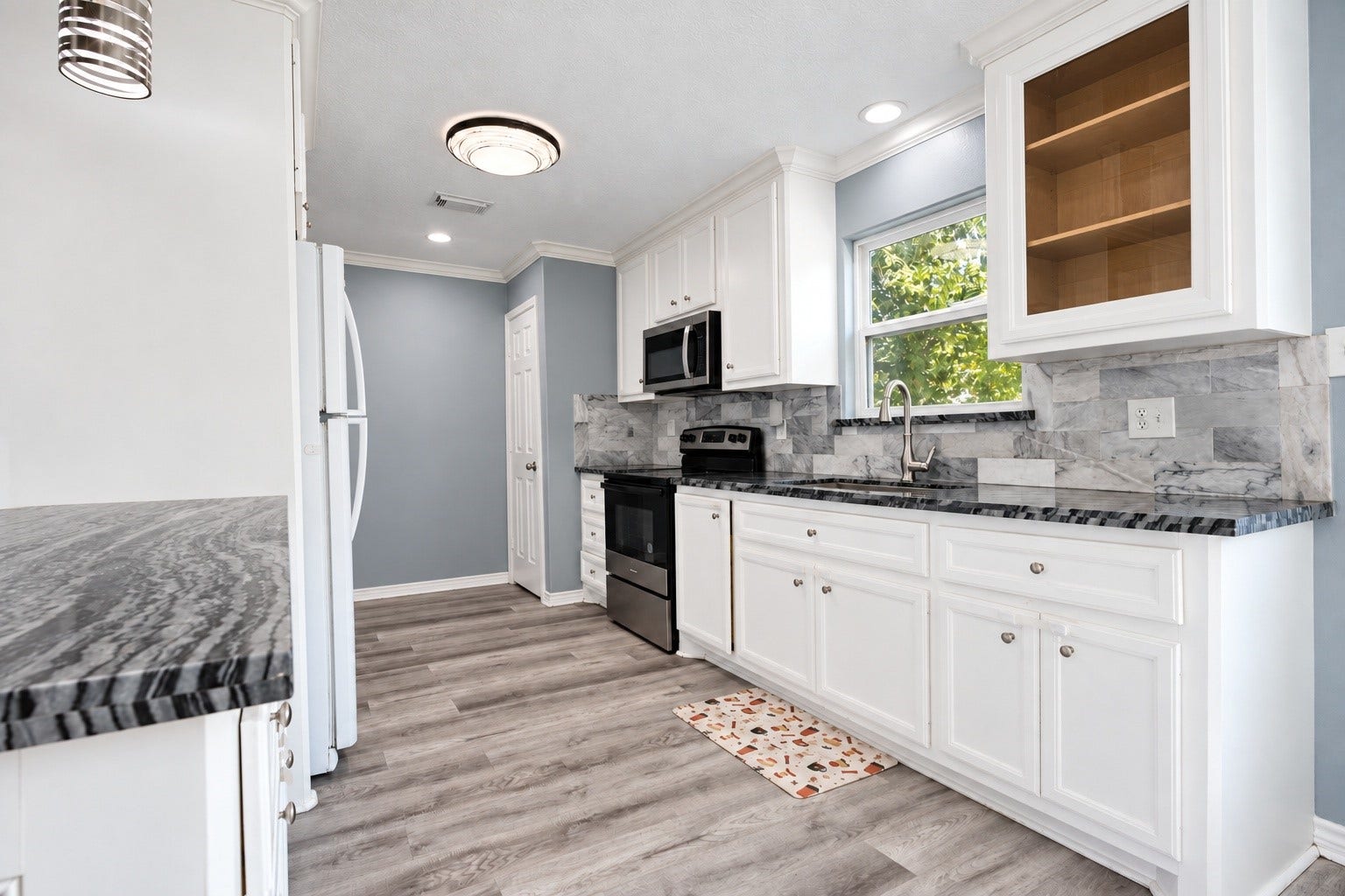 1227 Pecan Street, Clute, TX 77531