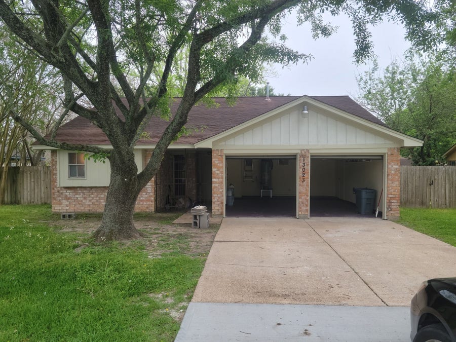 Property photo for 13023 Maxim Drive, Houston, TX