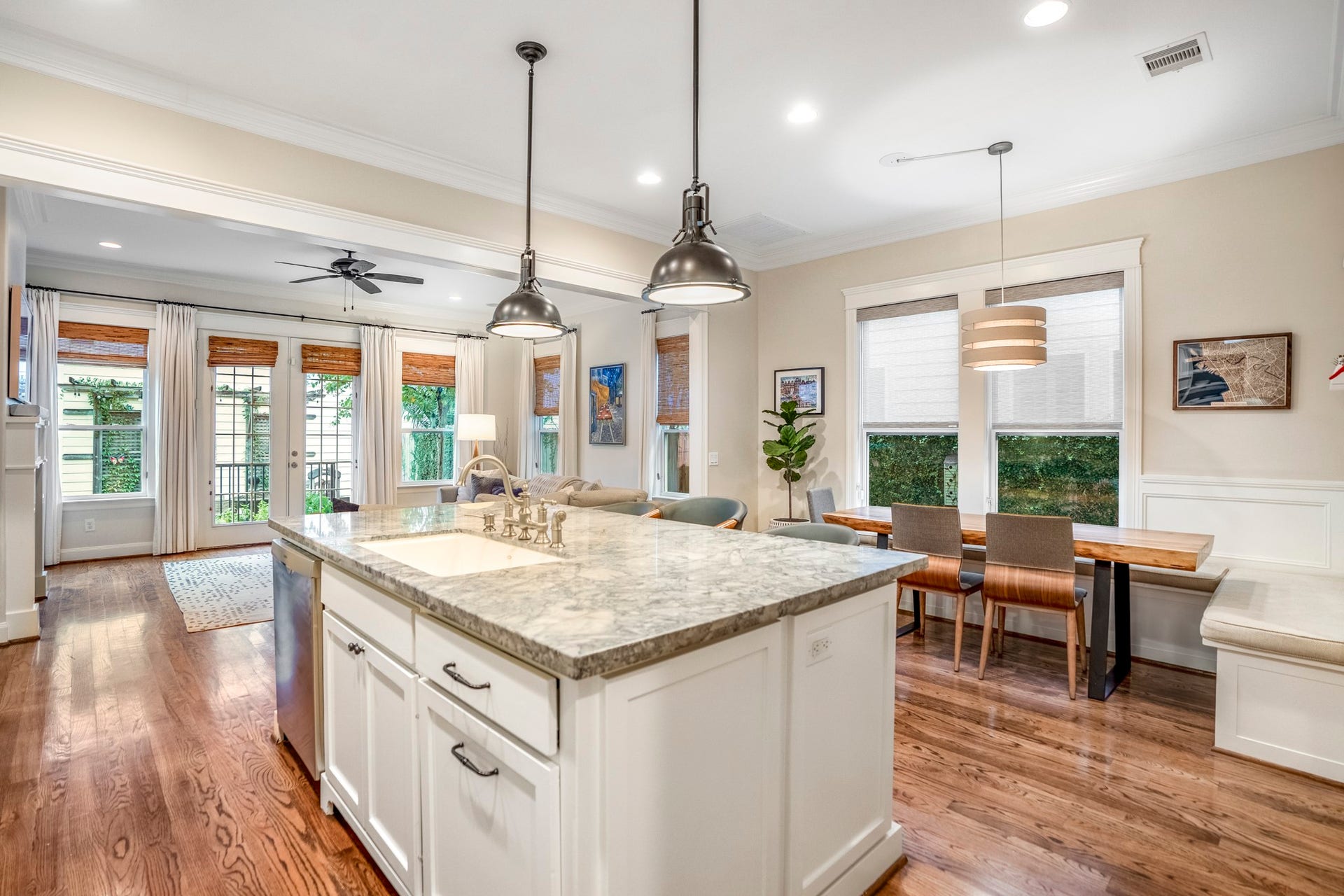 840 Tulane Street, Houston, TX 77007 Another view of this kitchen in relation to the dining area and the family room in the back of the home.