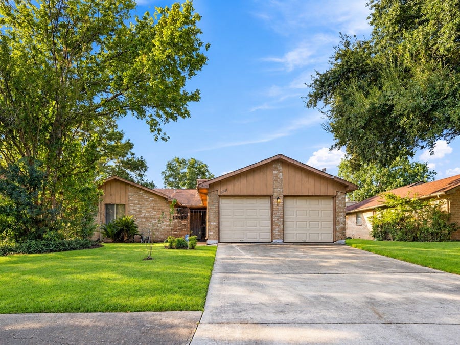 Property photo for 12919 Carvel Lane, Houston, TX