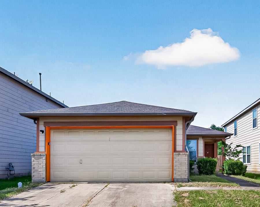 Property photo for 12926 Valleygate Lane, Houston, TX