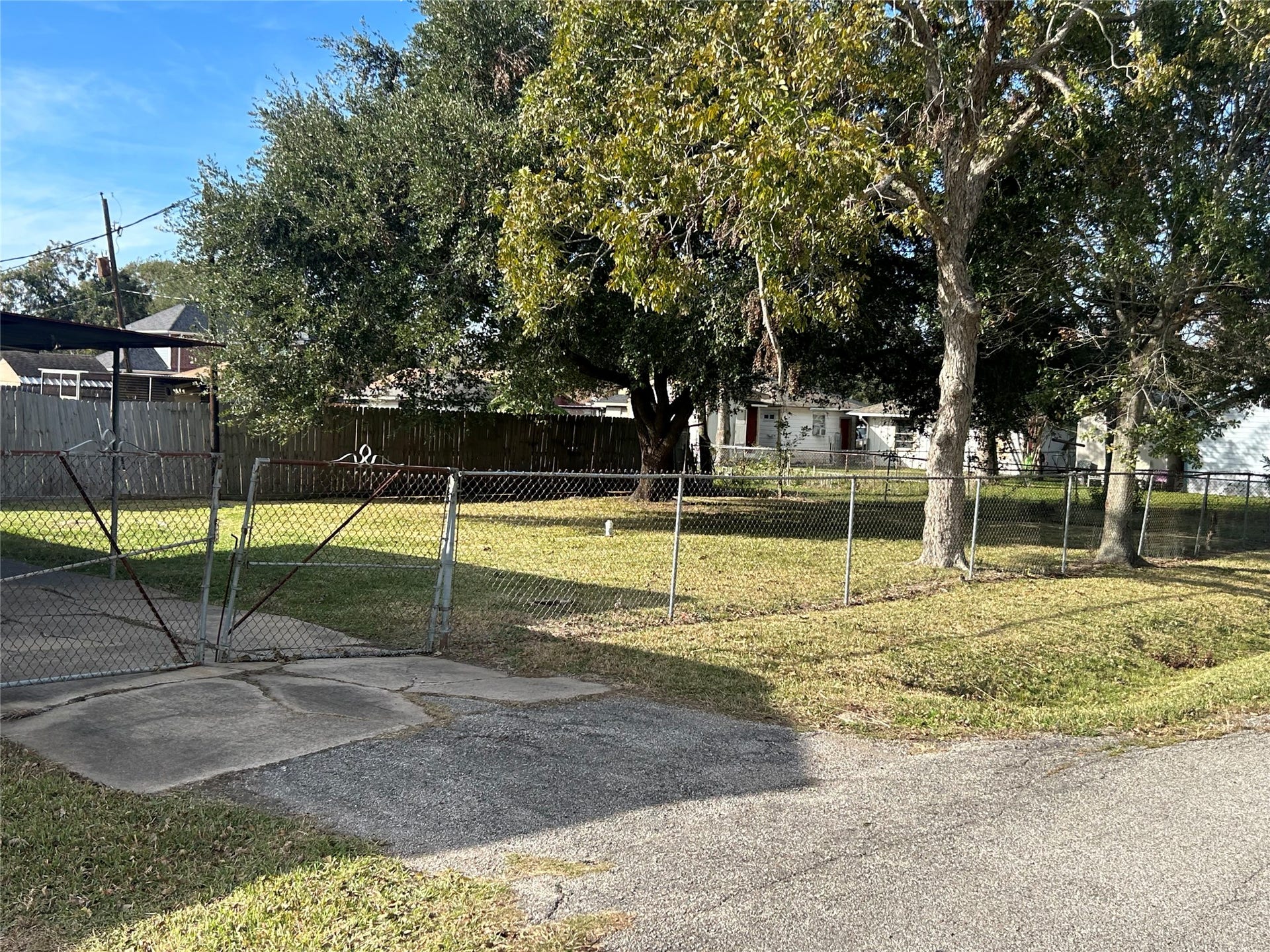 915 Avenue M, South Houston, TX 77587 915 Avenue M, South Houston, TX 77587
