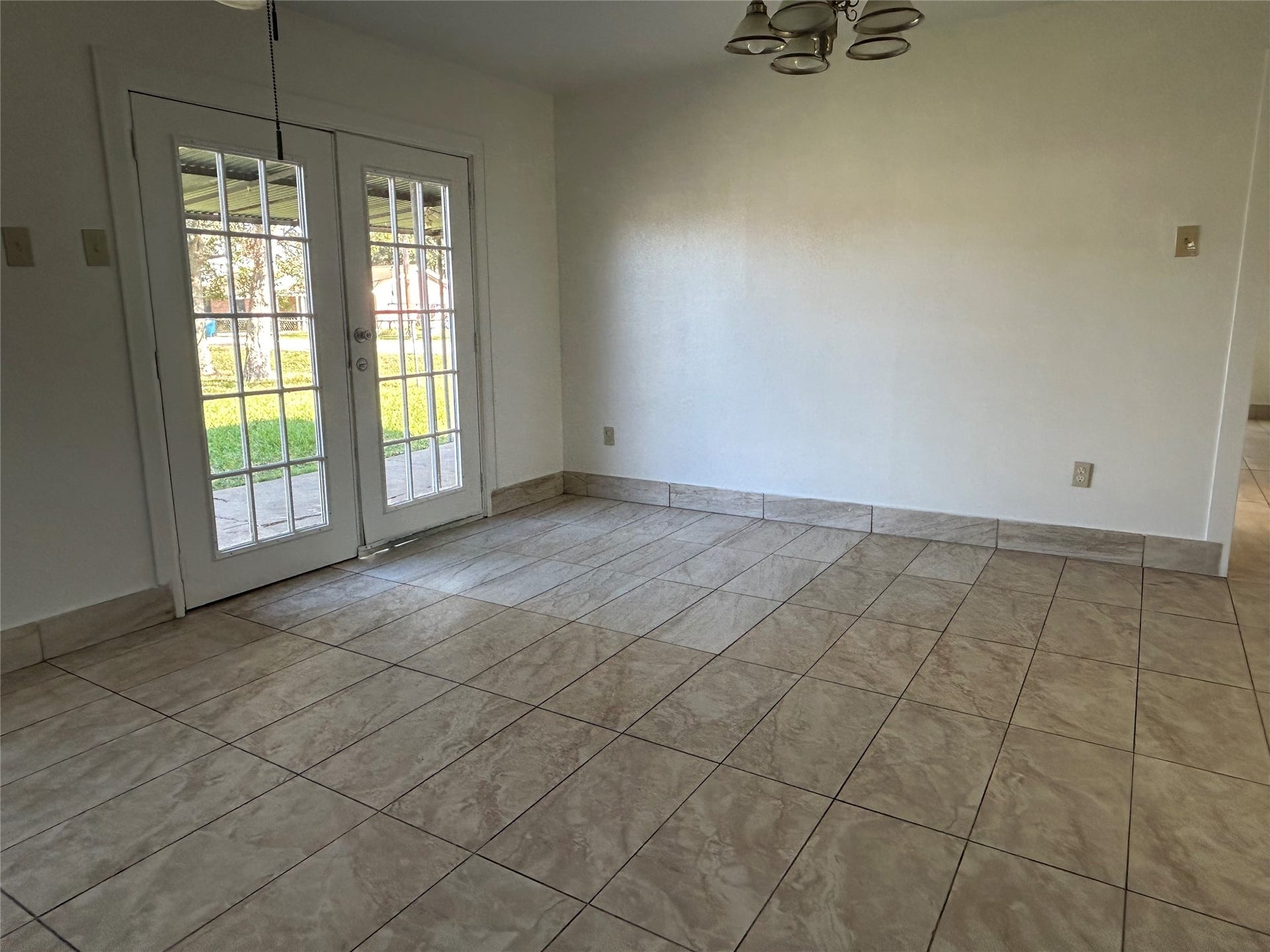 915 Avenue M, South Houston, TX 77587 915 Avenue M, South Houston, TX 77587