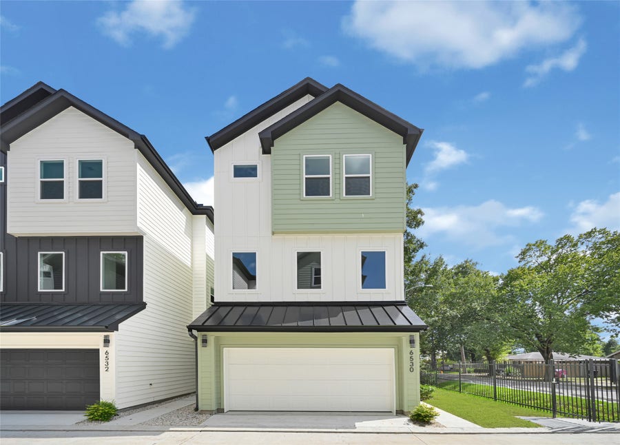 Property photo for 6538 Goldspier Dr, Houston, TX