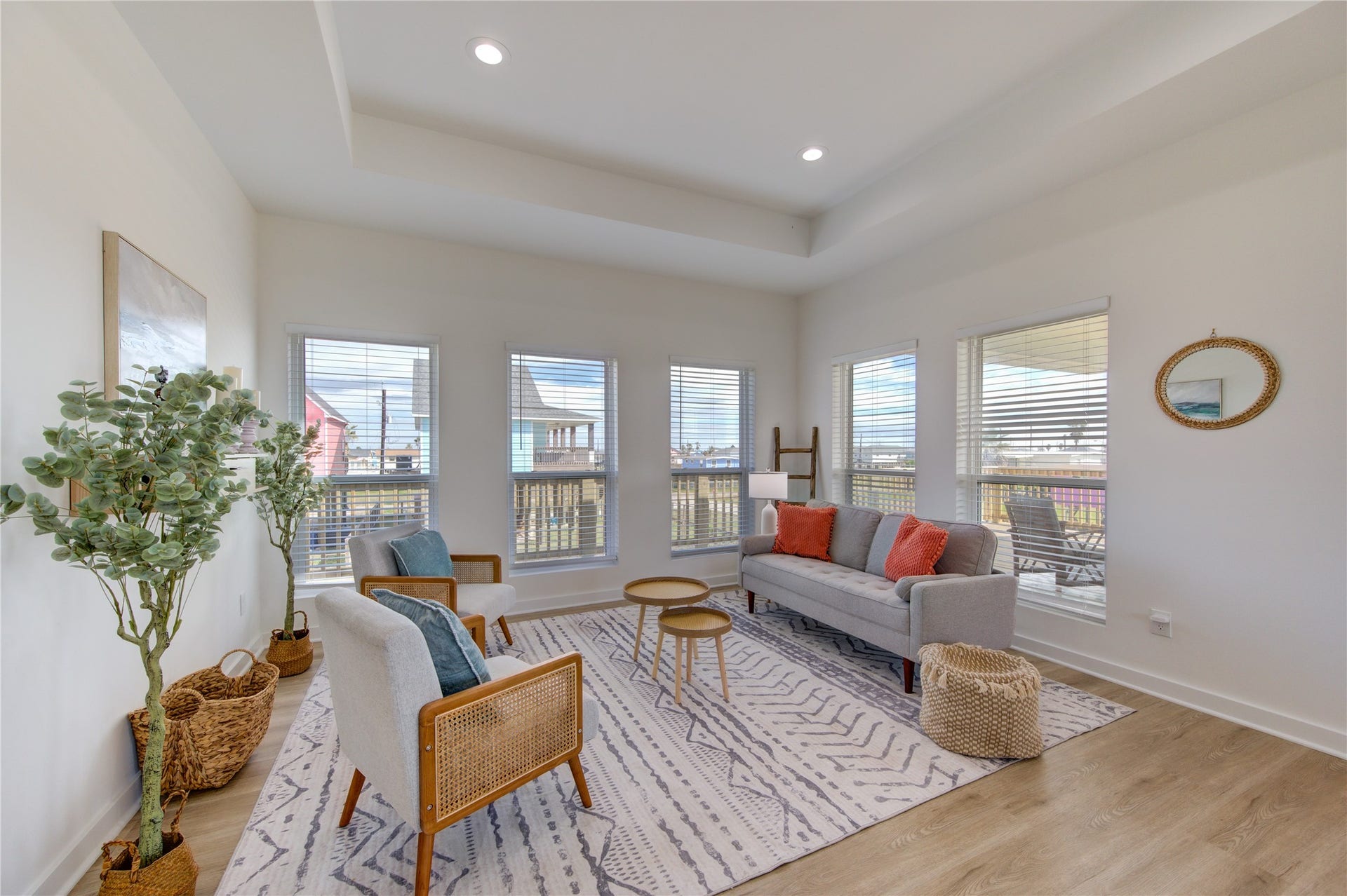 1014 Treaty Dr, Surfside Beach, TX 77541 Spacious living area with built-in cabinetry and flexible layout