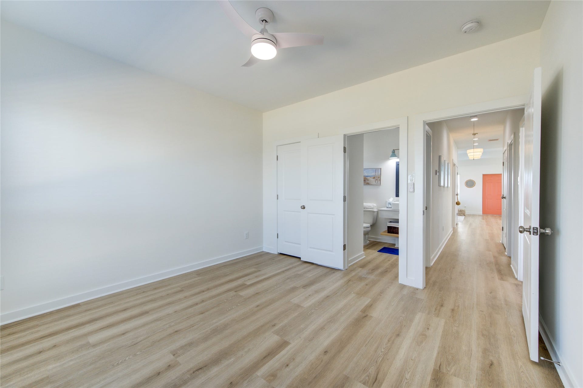 1014 Treaty Dr, Surfside Beach, TX 77541 Comfortable secondary bedroom ideal for guests or family