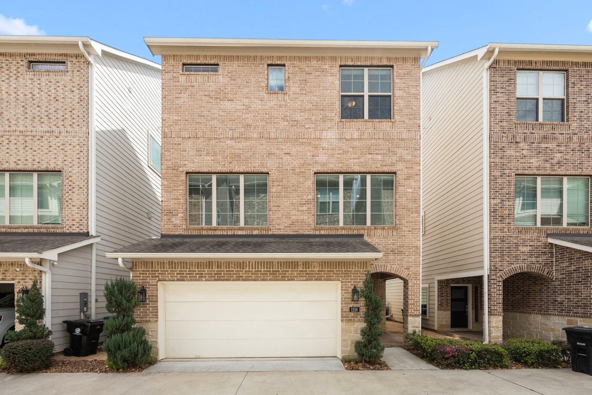 1216 Murrayhill Drive, Houston, TX 77043 Expertly landscaped for stunning curb appeal.