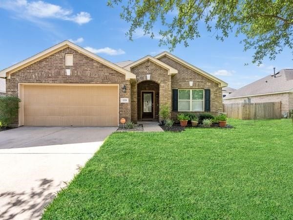 1519 Brook Hollow Drive Drive, Pearland, TX 77581 1519 Brook Hollow Drive Drive, Pearland, TX 77581