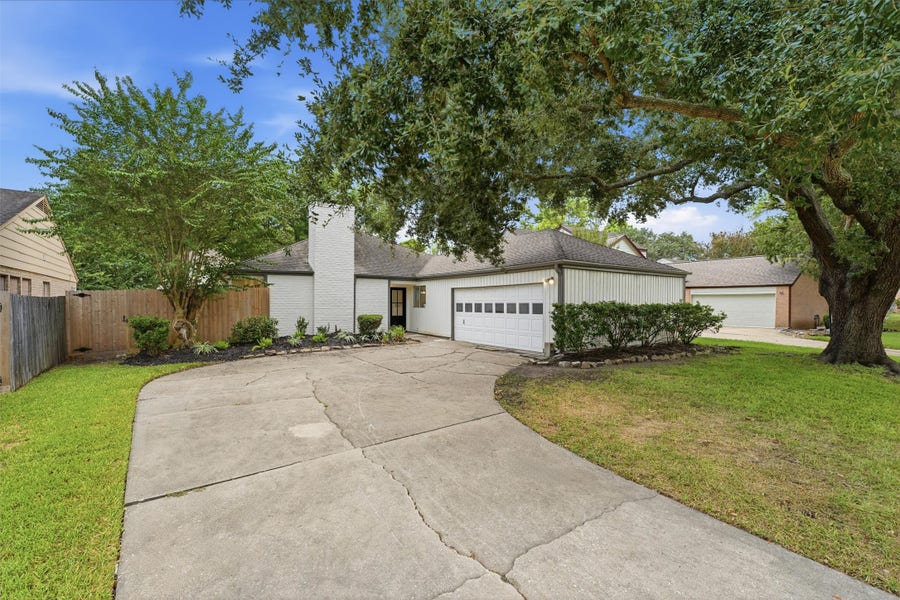 Property photo for 11415 Overbrook Lane, Houston, TX