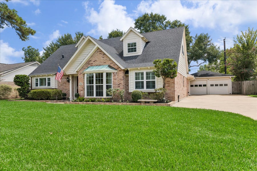Property photo for 926 Ashford Parkway, Houston, TX