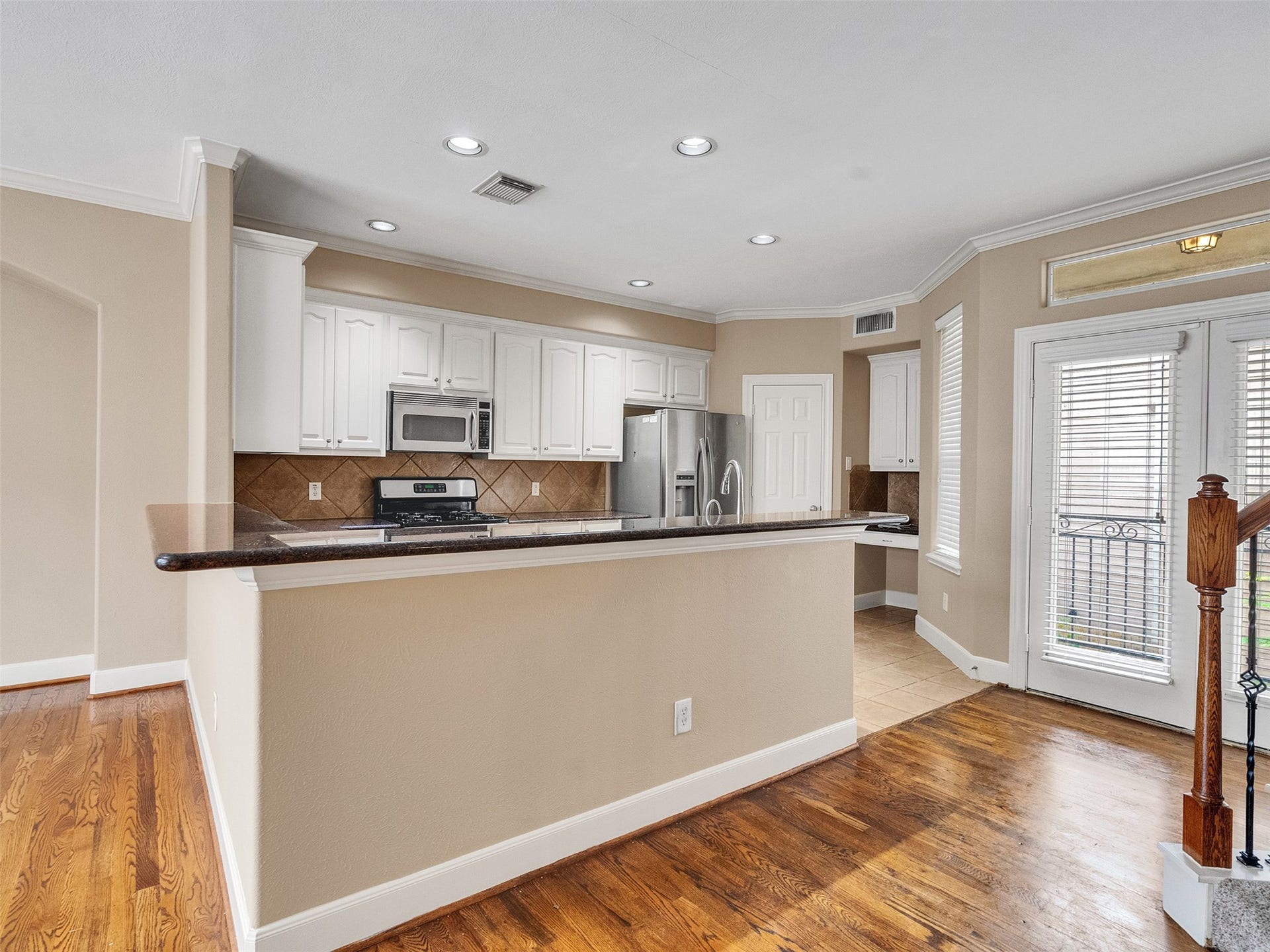 4319 Lillian Street, Houston, TX 77007 4319 Lillian Street, Houston, TX 77007