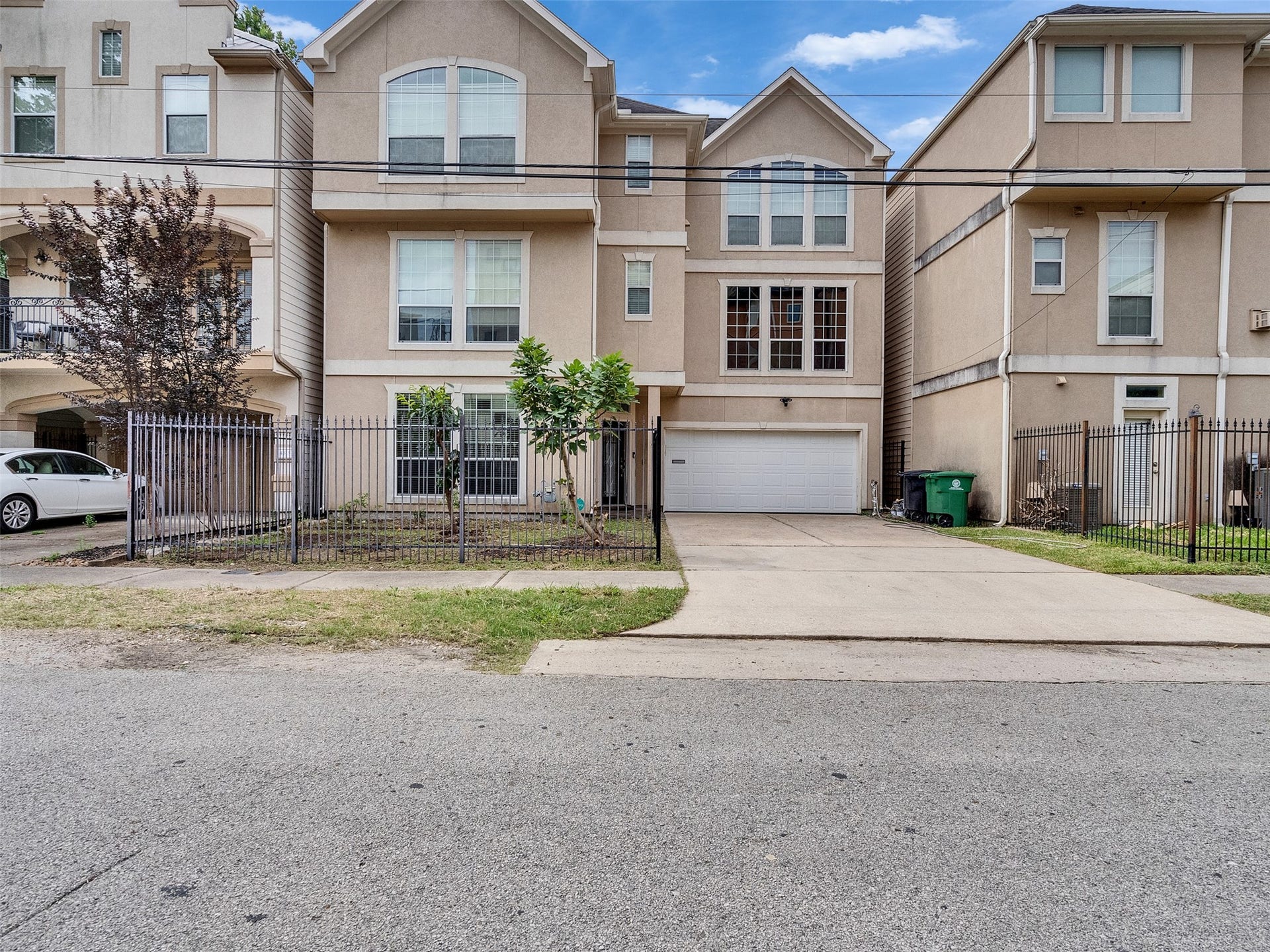 4319 Lillian Street, Houston, TX 77007 4319 Lillian Street, Houston, TX 77007