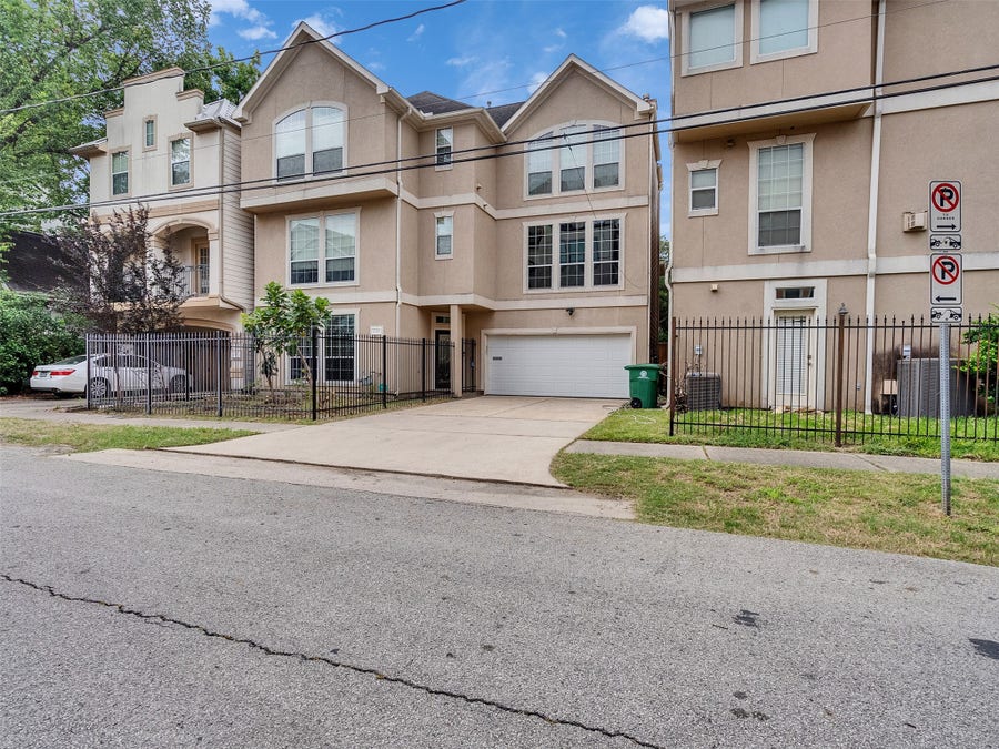 Property photo for 4319 Lillian Street, Houston, TX