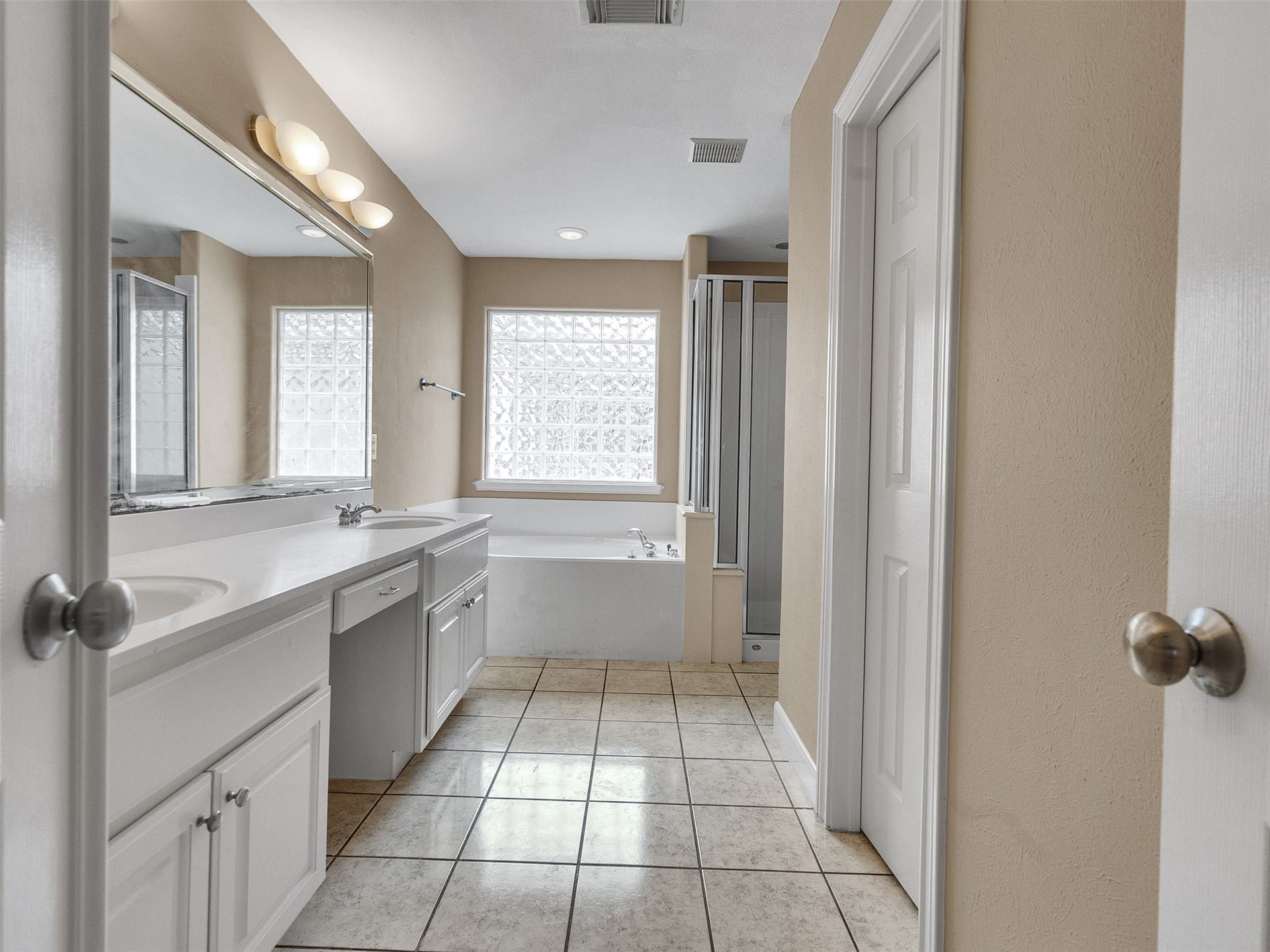4319 Lillian Street, Houston, TX 77007 4319 Lillian Street, Houston, TX 77007