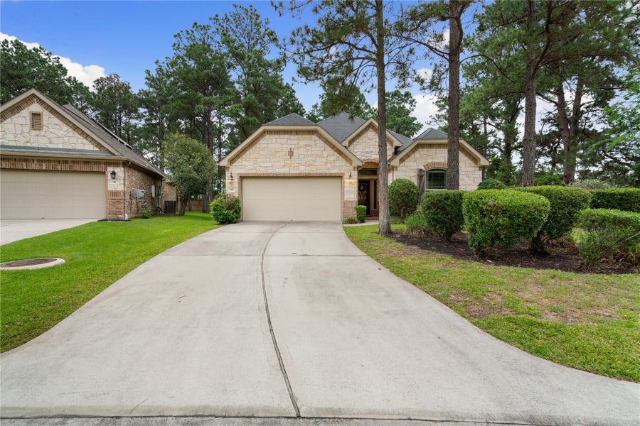 Property photo for 99 W Jagged Ridge Circle, Spring, TX