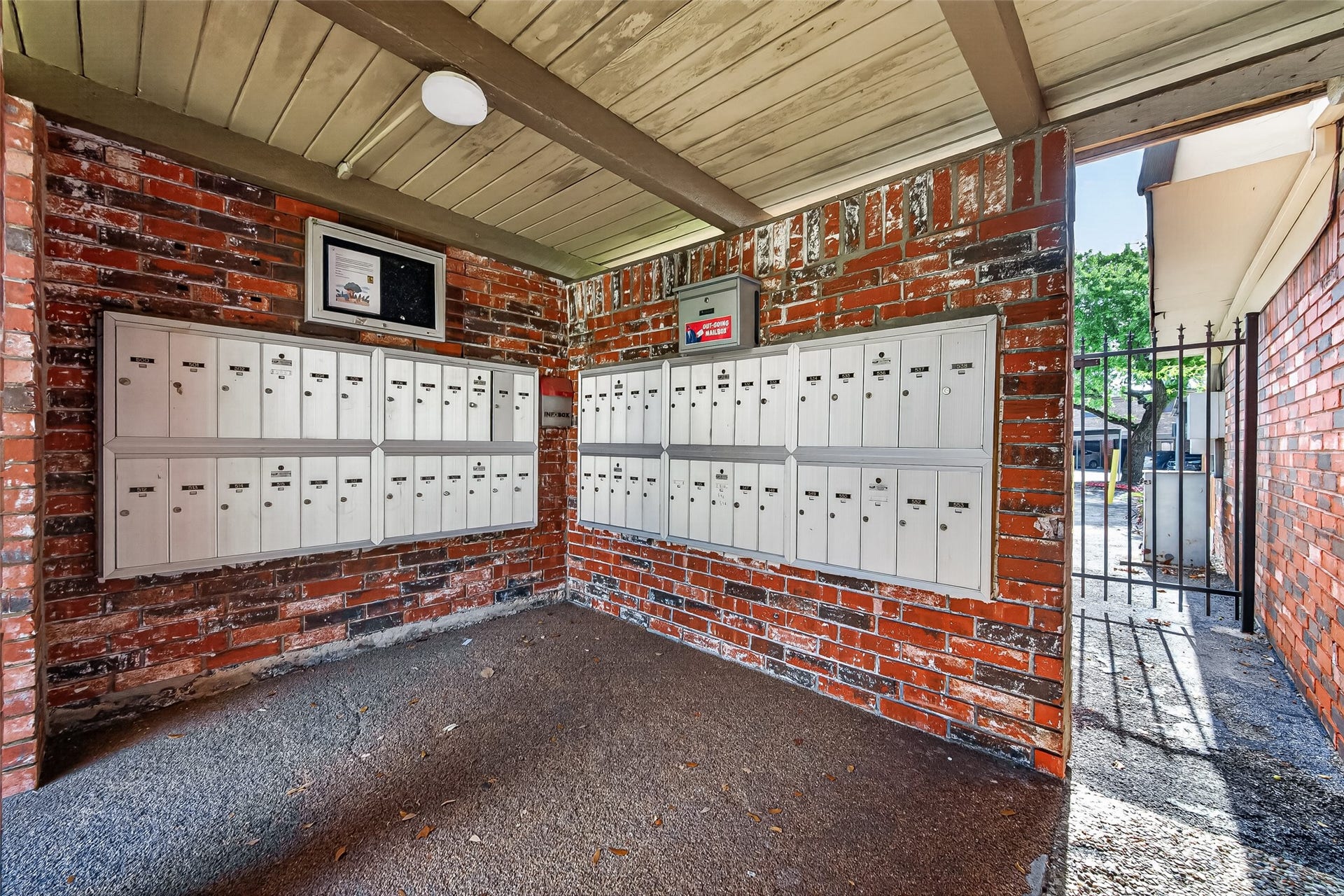 11550 Chimney Rock Road, #536, Houston, TX 77035 Community mailboxes