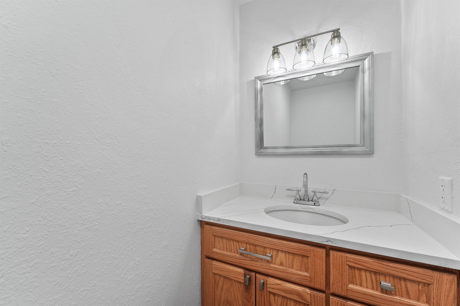 11550 Chimney Rock Road, #536, Houston, TX 77035 Half bath with quartz countertop on the 1st floor