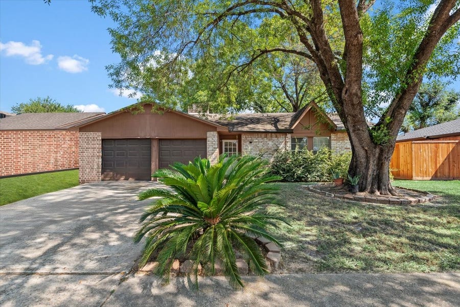 Property photo for 7510 Bubbling Spring Lane, Houston, TX