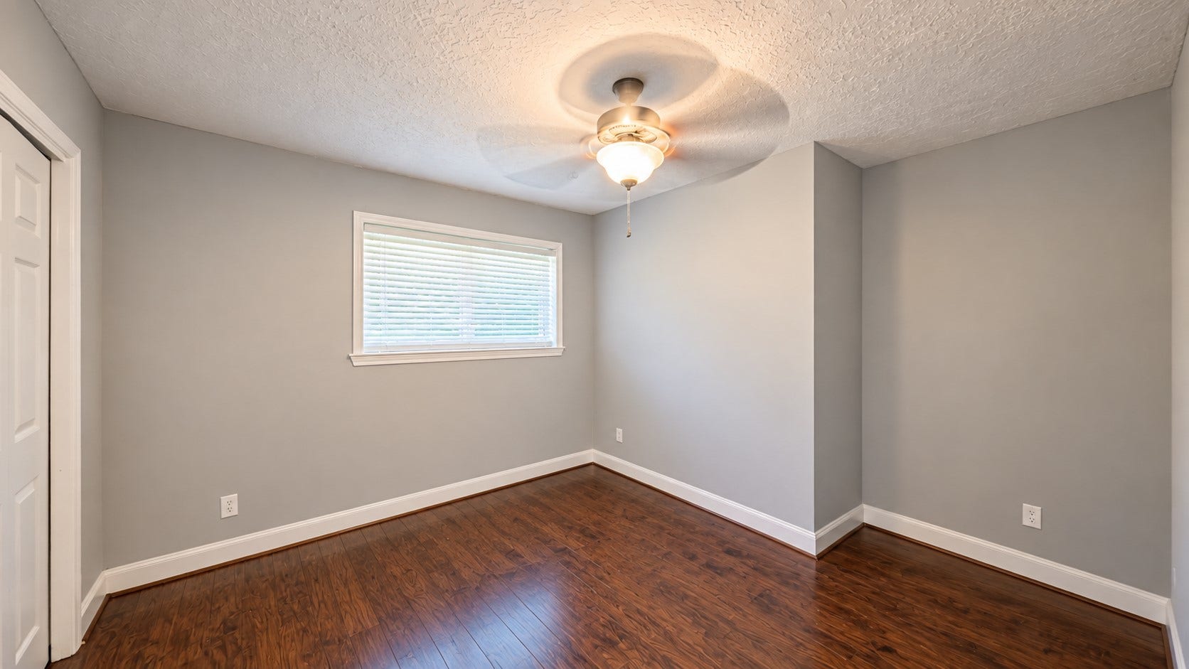 2118 Eagle Point Road, Crosby, TX 77532