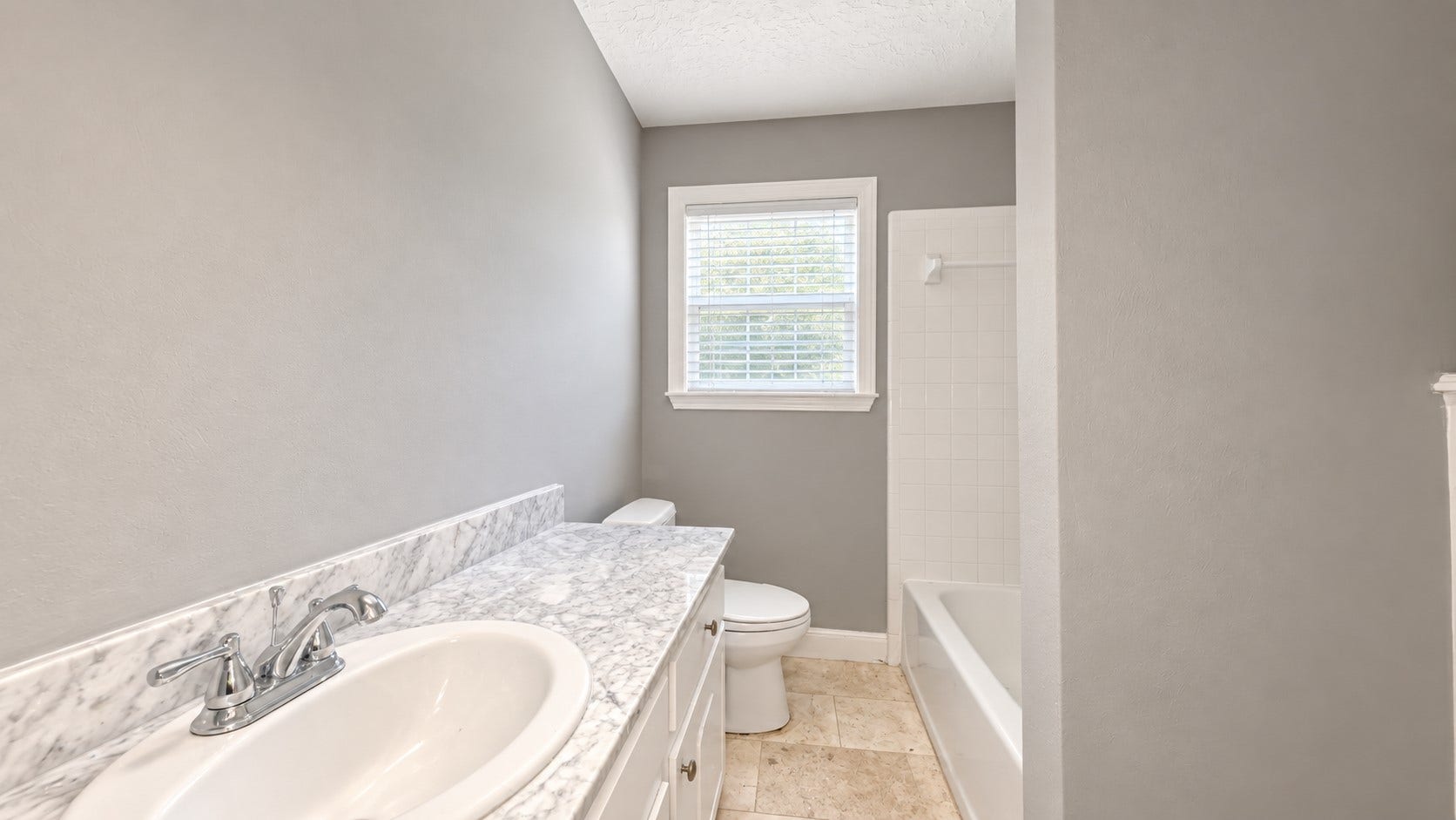 2118 Eagle Point Road, Crosby, TX 77532