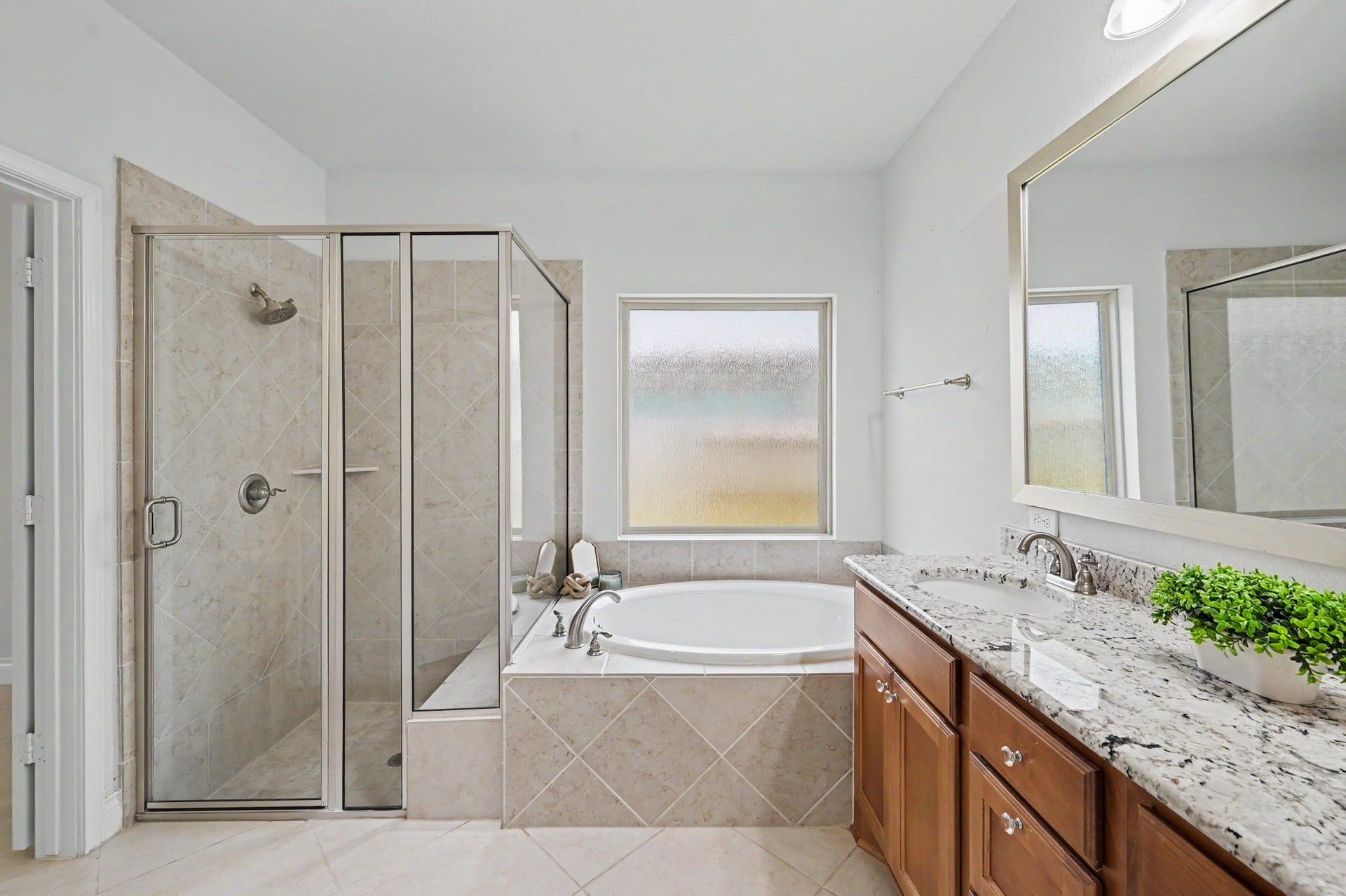 16755 Highland Country Drive, Cypress, TX 77433 16755 Highland Country Drive, Cypress, TX 77433