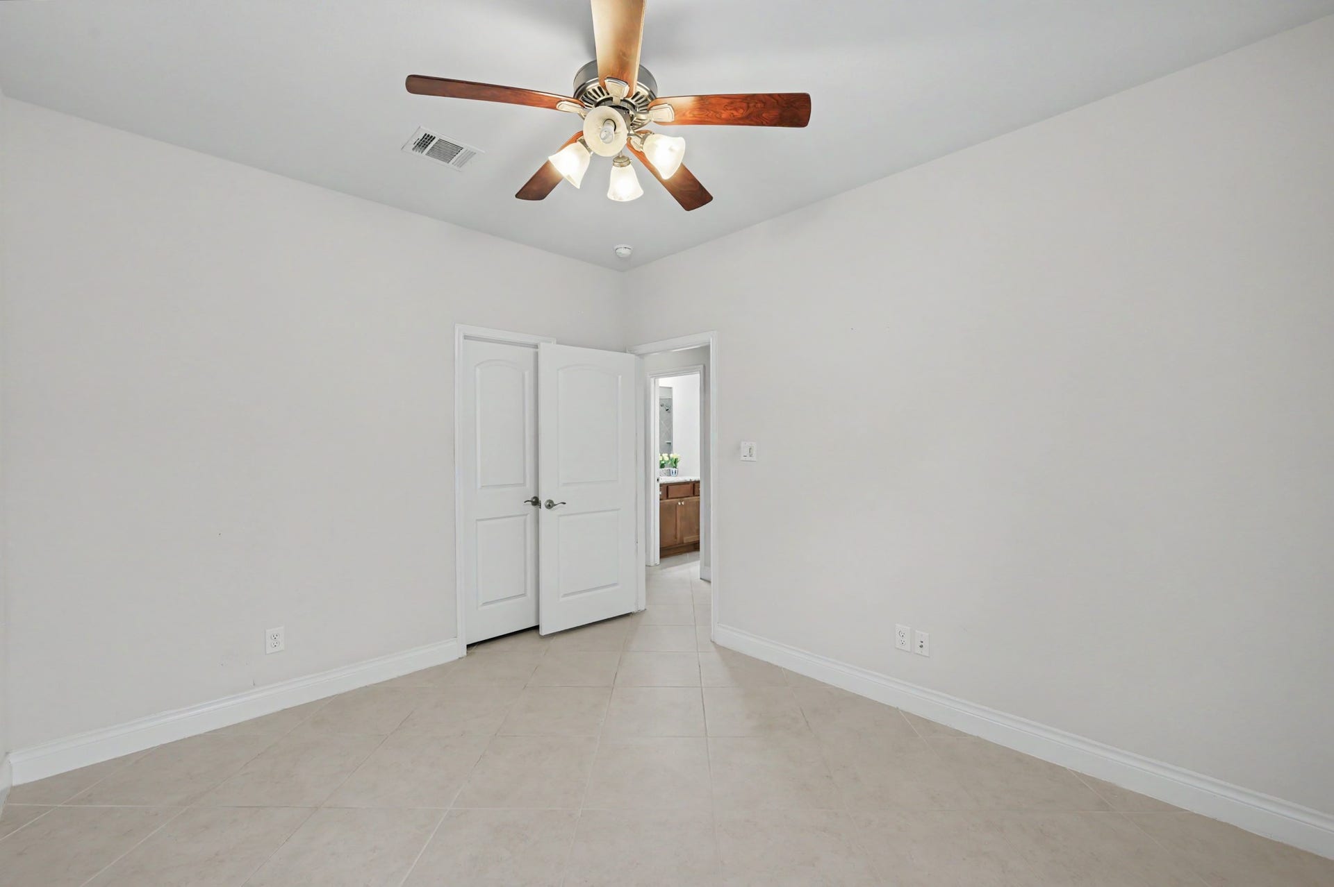 16755 Highland Country Drive, Cypress, TX 77433 16755 Highland Country Drive, Cypress, TX 77433