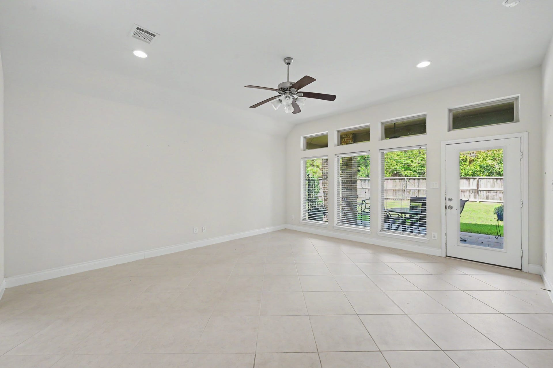 16755 Highland Country Drive, Cypress, TX 77433 16755 Highland Country Drive, Cypress, TX 77433