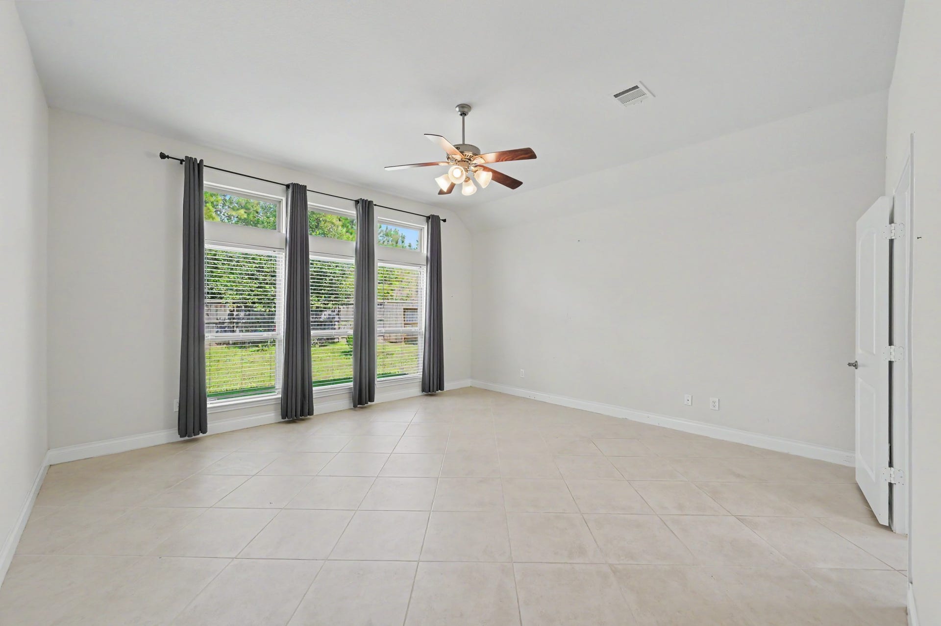 16755 Highland Country Drive, Cypress, TX 77433 16755 Highland Country Drive, Cypress, TX 77433