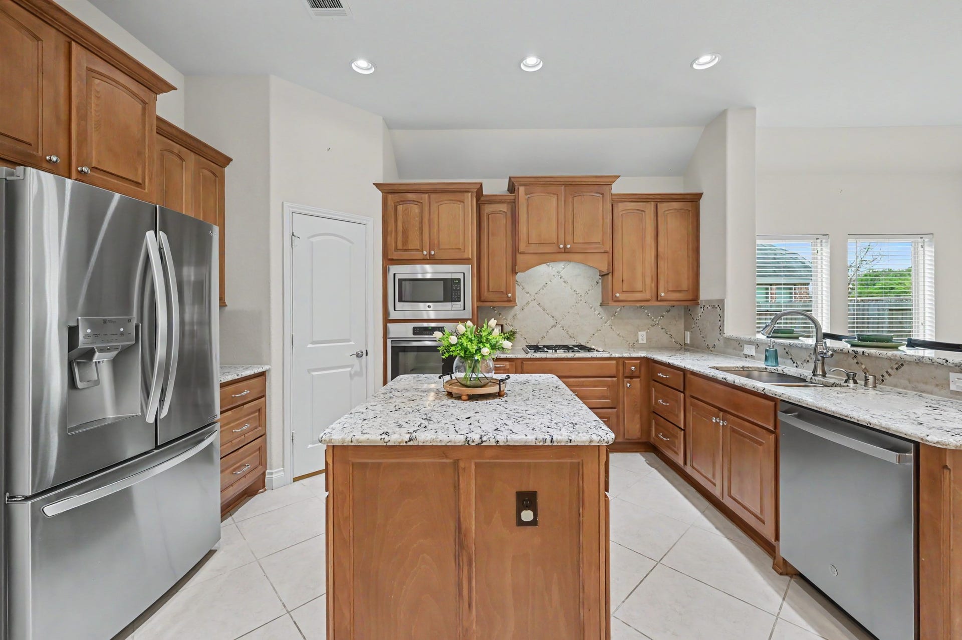16755 Highland Country Drive, Cypress, TX 77433 16755 Highland Country Drive, Cypress, TX 77433