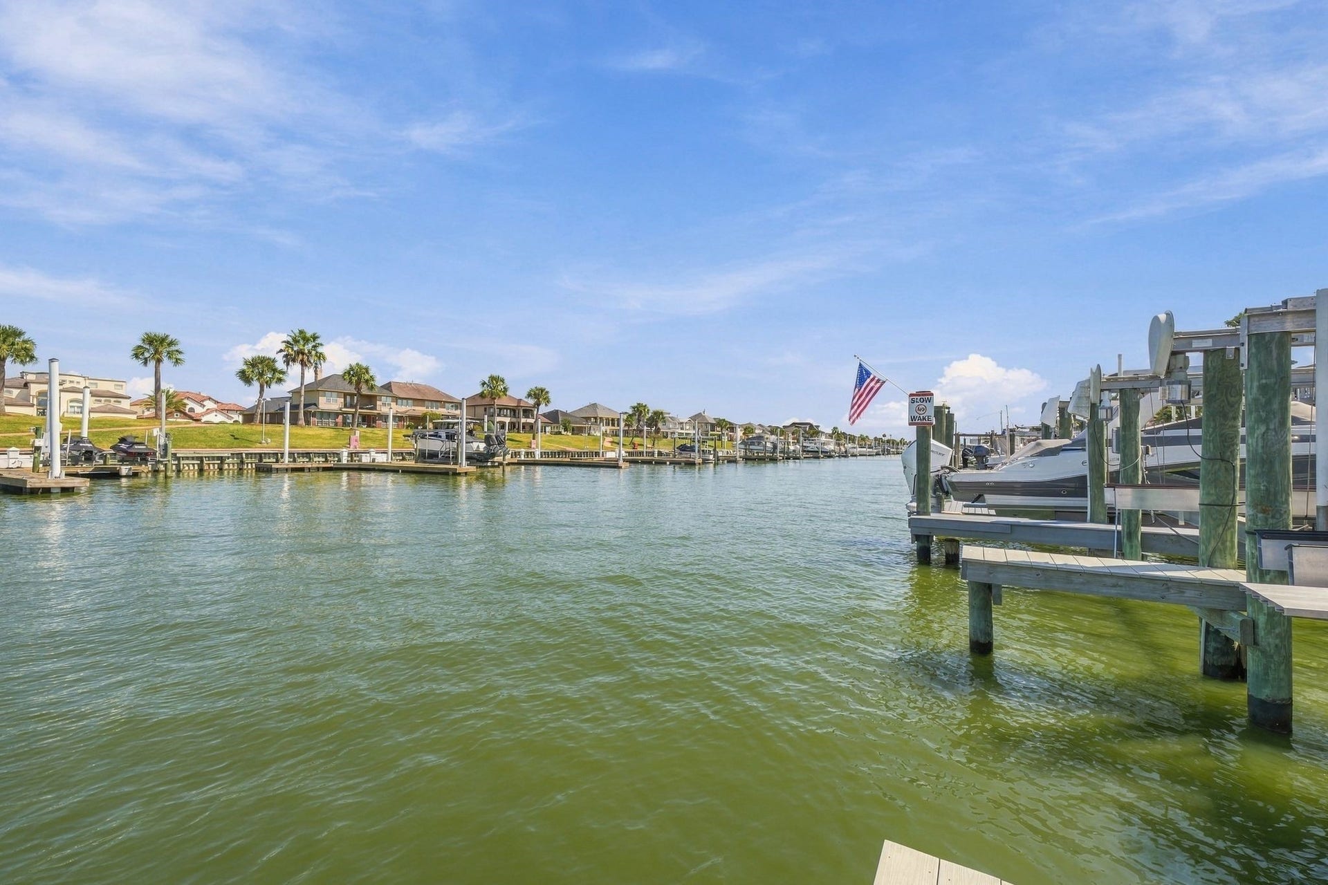 932 Plantation Street, League City, TX 77573 Take in breathtaking, unobstructed open-water views of Clear Lake right from your own backyard.