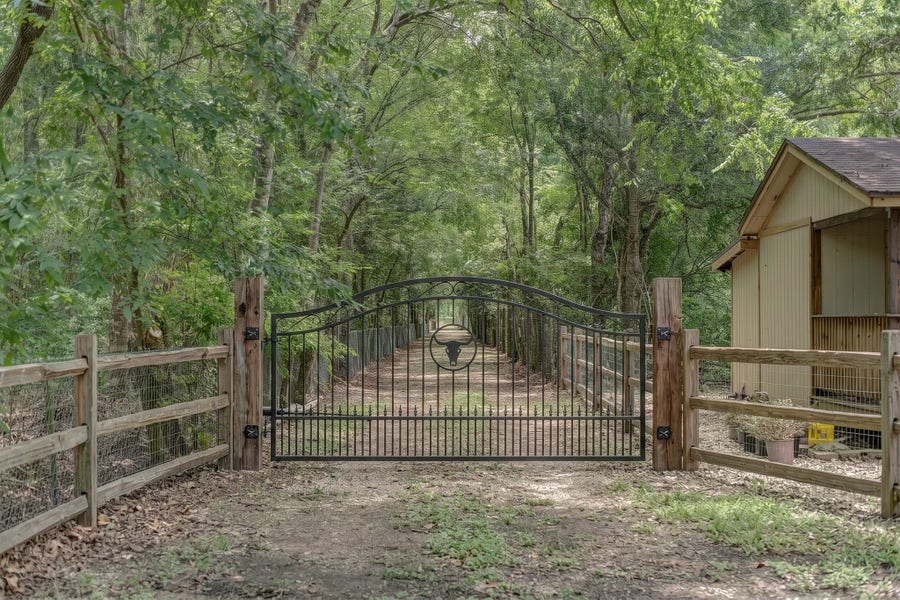 Property photo for 0 Highway 6 Nar, Alvin, TX