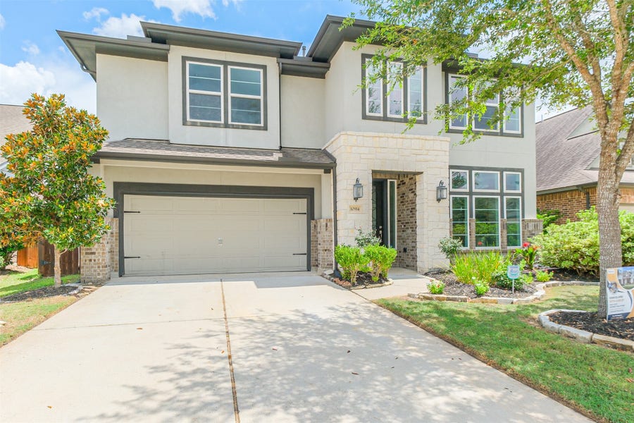 Property photo for 10914 Crestwood Point Circle, Cypress, TX