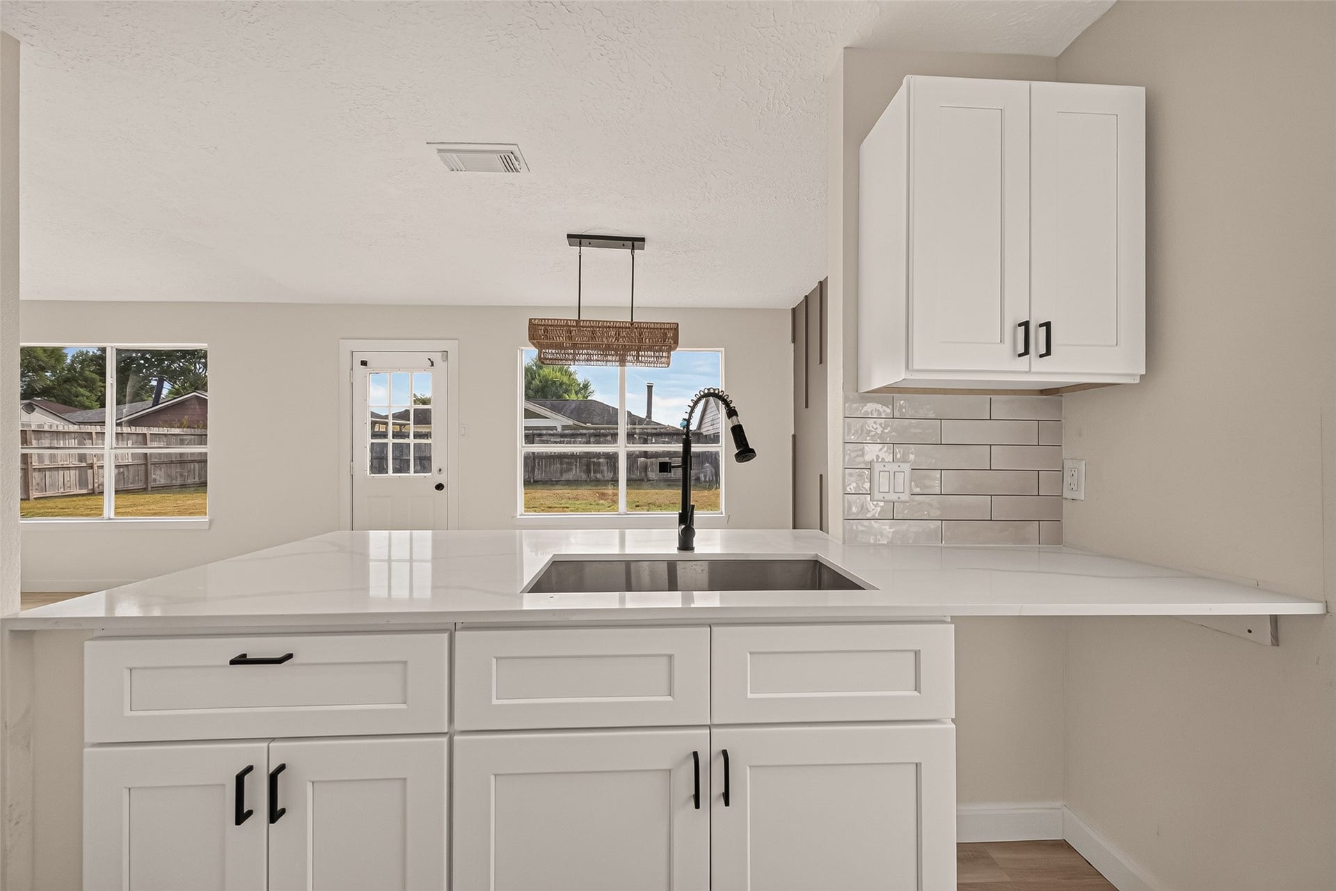 9918 Willmont Road, La Porte, TX 77571 9918 Willmont Road, La Porte, TX 77571