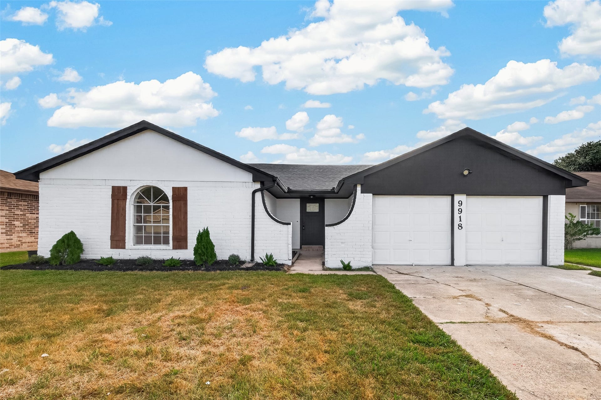 9918 Willmont Road, La Porte, TX 77571 9918 Willmont Road, La Porte, TX 77571