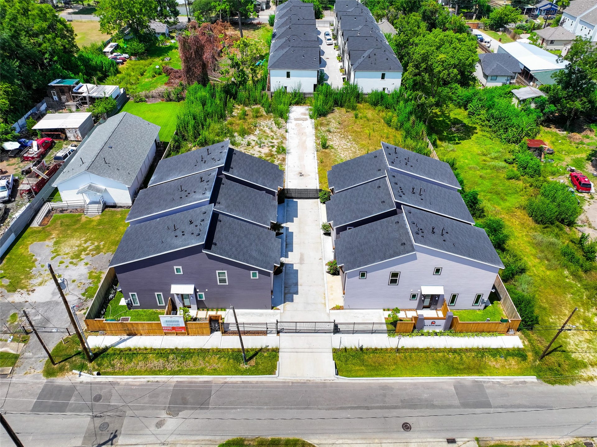862 Paul Quinn Street, #B, Houston, TX 77091 862 Paul Quinn Street, #B, Houston, TX 77091