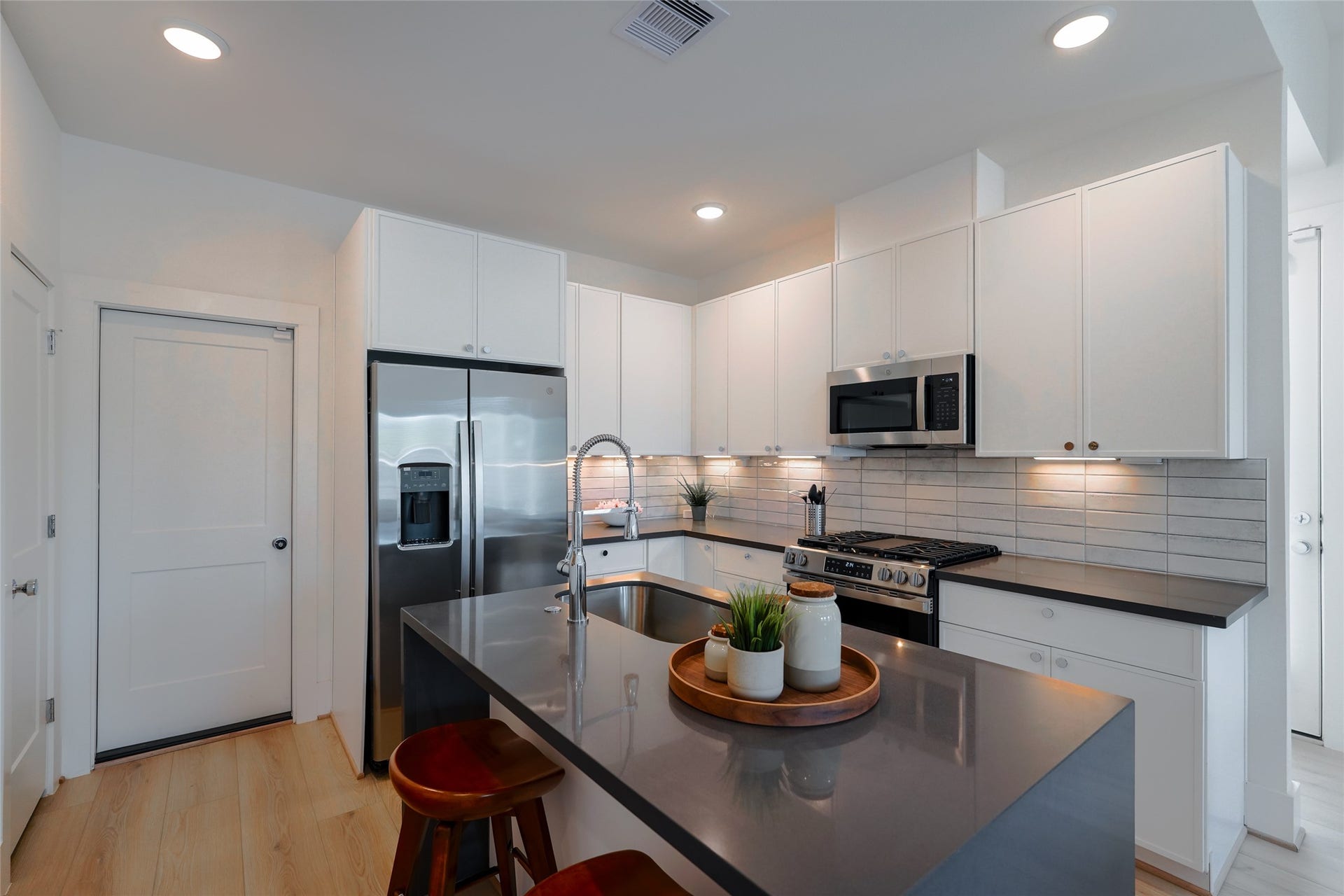 862 Paul Quinn Street, #B, Houston, TX 77091 862 Paul Quinn Street, #B, Houston, TX 77091