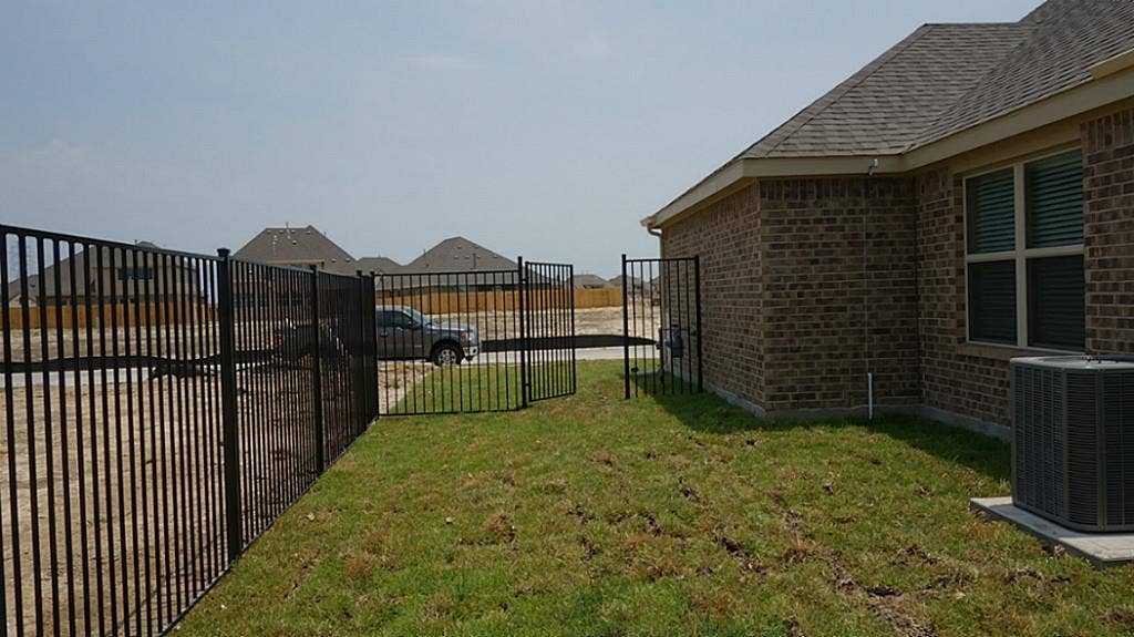 9215 Monarch Field Lane, Cypress, TX 77433 9215 Monarch Field Lane, Cypress, TX 77433