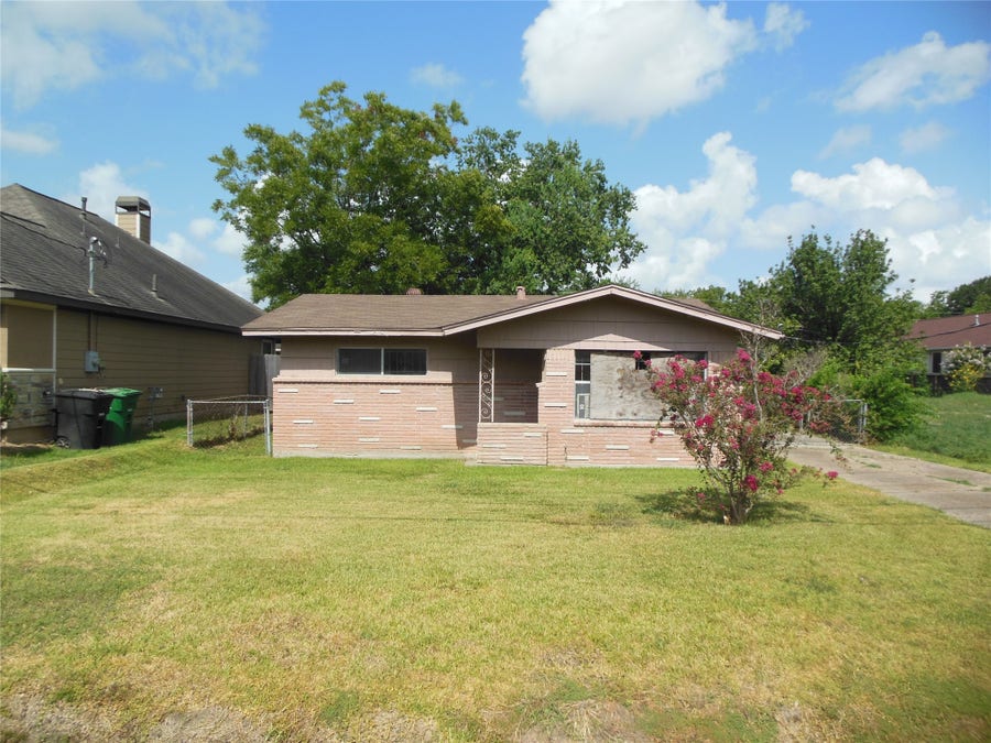 Property photo for 8110 Livingston, Houston, TX