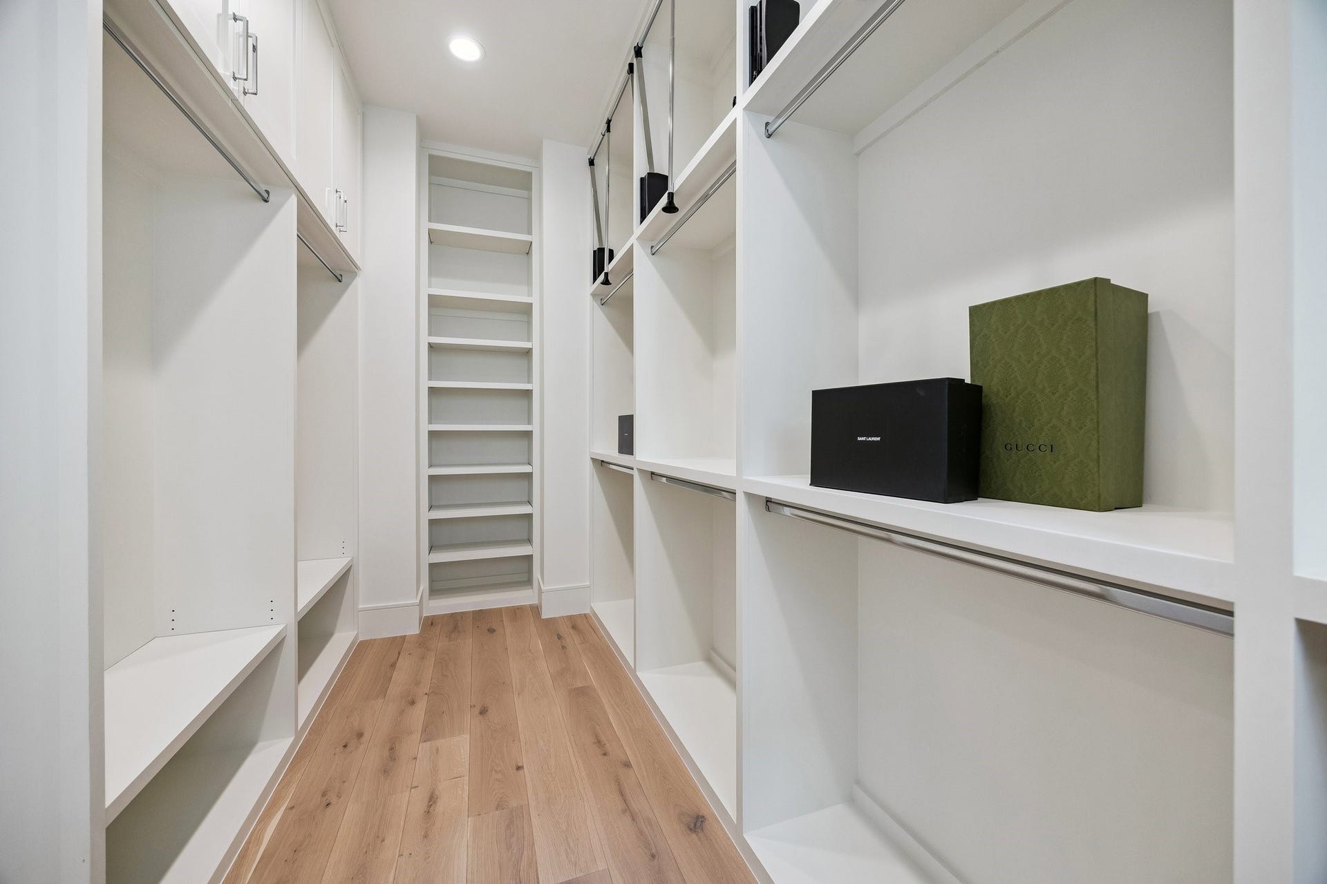 7 Wentworth Gate Path, Houston, TX 77027 Another view of the first primary closet. **Photo is of another home in the community and for information purposes only. Buyer to verify all details.**