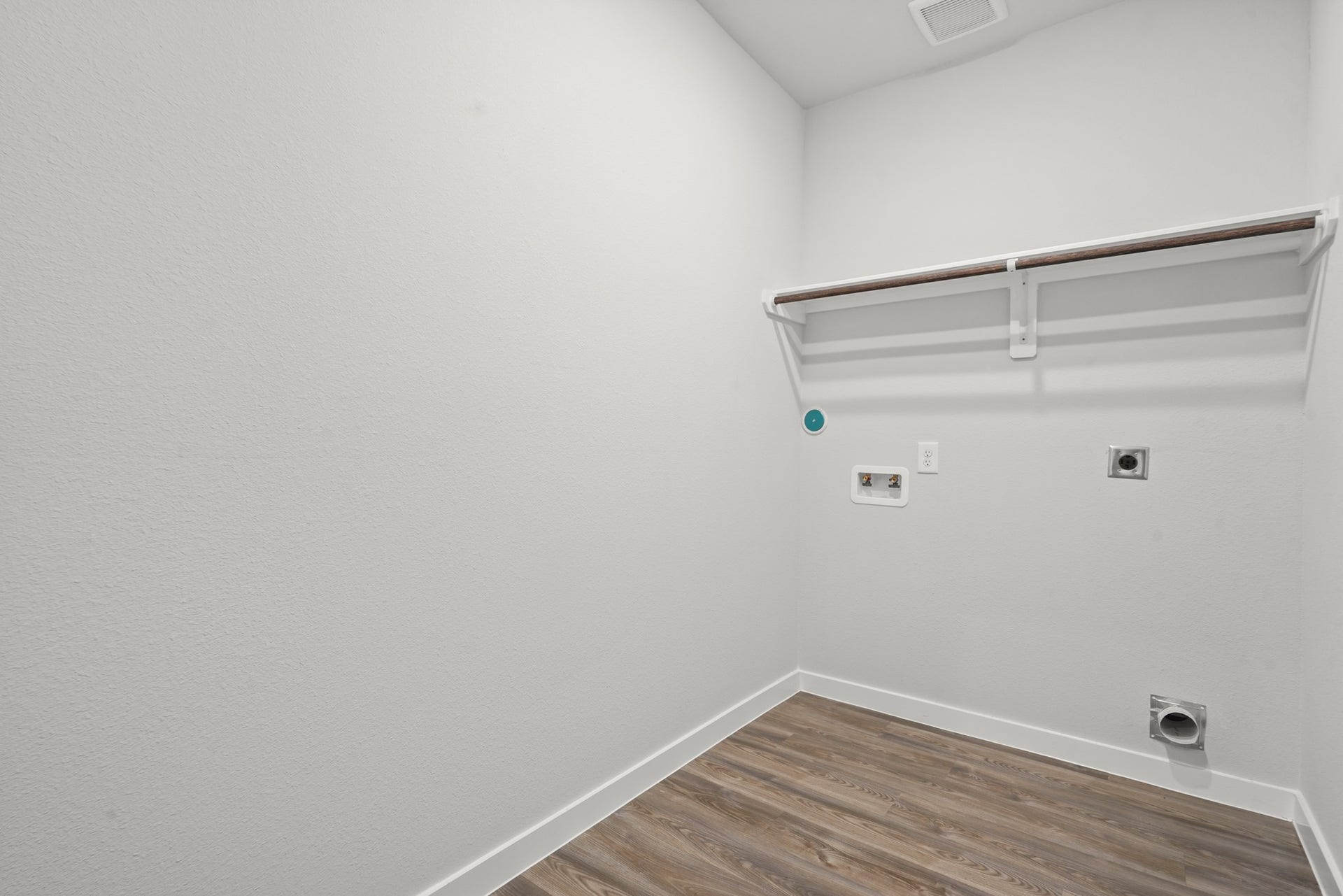 759 Woodhaven Lakes Drive, La Marque, TX 77568 representative photo