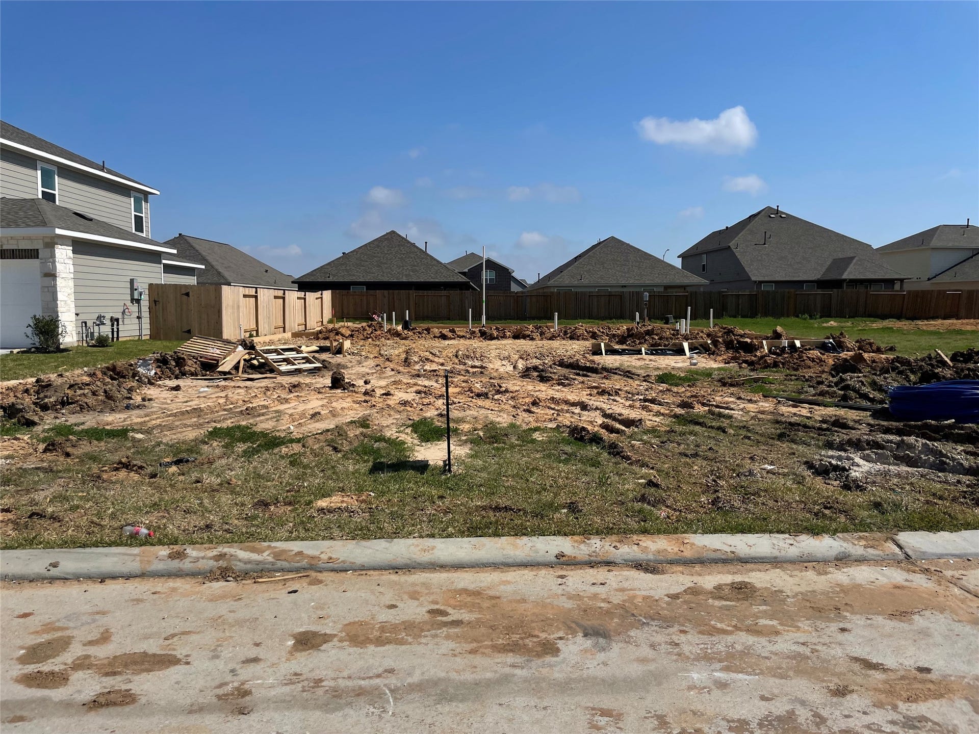 759 Woodhaven Lakes Drive, La Marque, TX 77568 759 Woodhaven Lakes Drive, La Marque, TX 77568