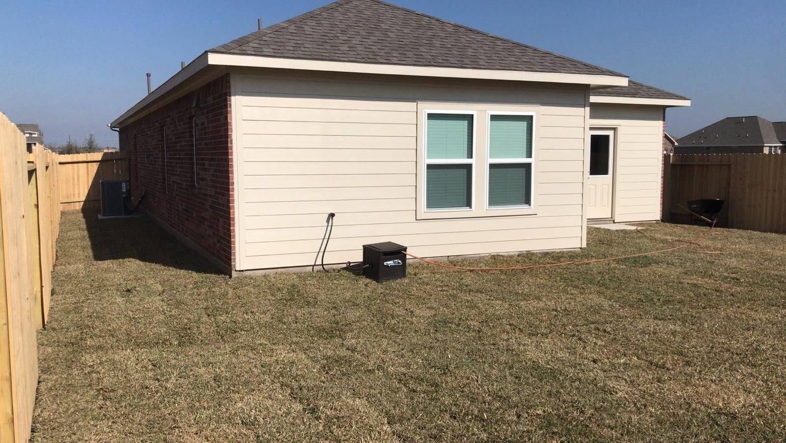 2310 Thunderbolt Peak Drive, Rosharon, TX 77583 2310 Thunderbolt Peak Drive, Rosharon, TX 77583