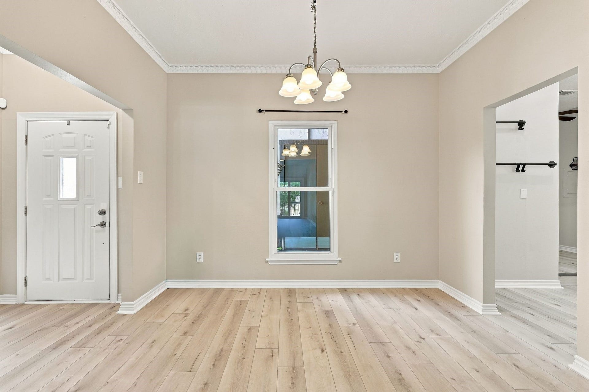 713 Palmer Drive, Conroe, TX 77302 713 Palmer Drive, Conroe, TX 77302