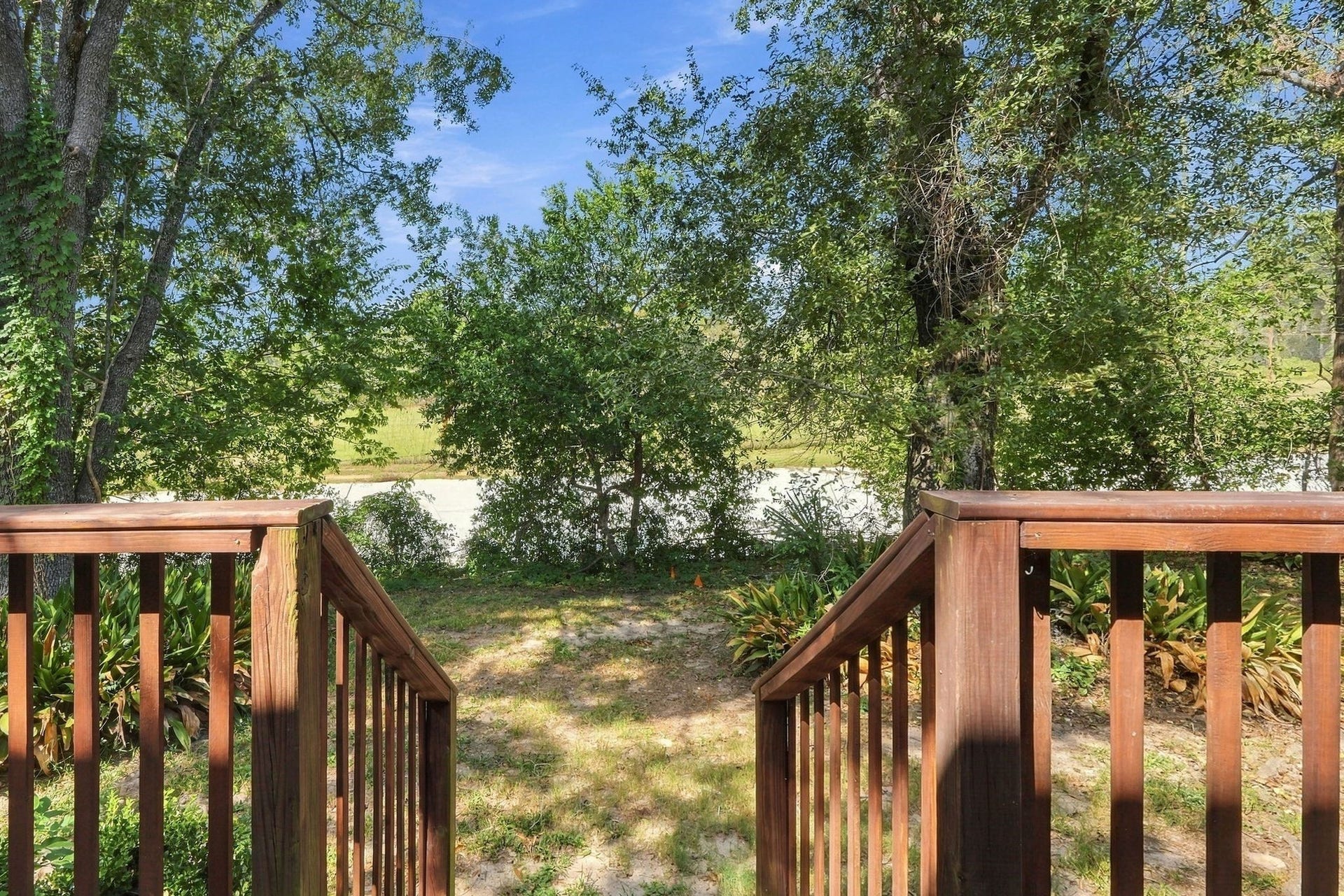 713 Palmer Drive, Conroe, TX 77302 713 Palmer Drive, Conroe, TX 77302