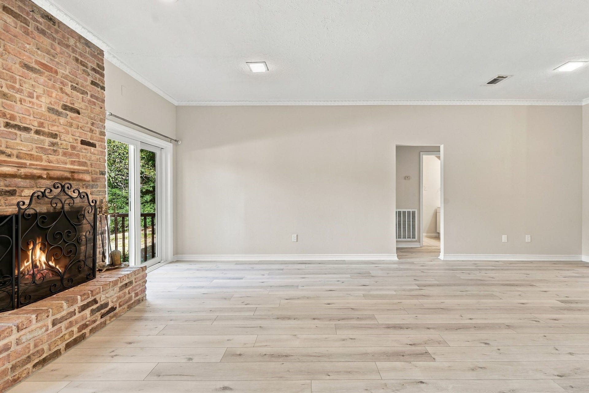 713 Palmer Drive, Conroe, TX 77302 713 Palmer Drive, Conroe, TX 77302