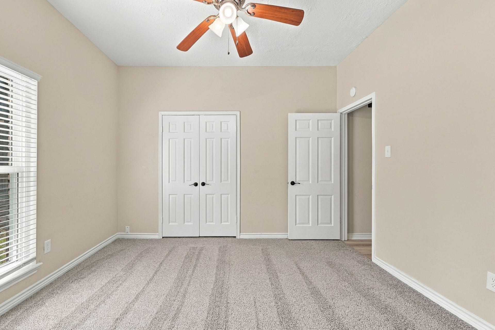 713 Palmer Drive, Conroe, TX 77302 713 Palmer Drive, Conroe, TX 77302