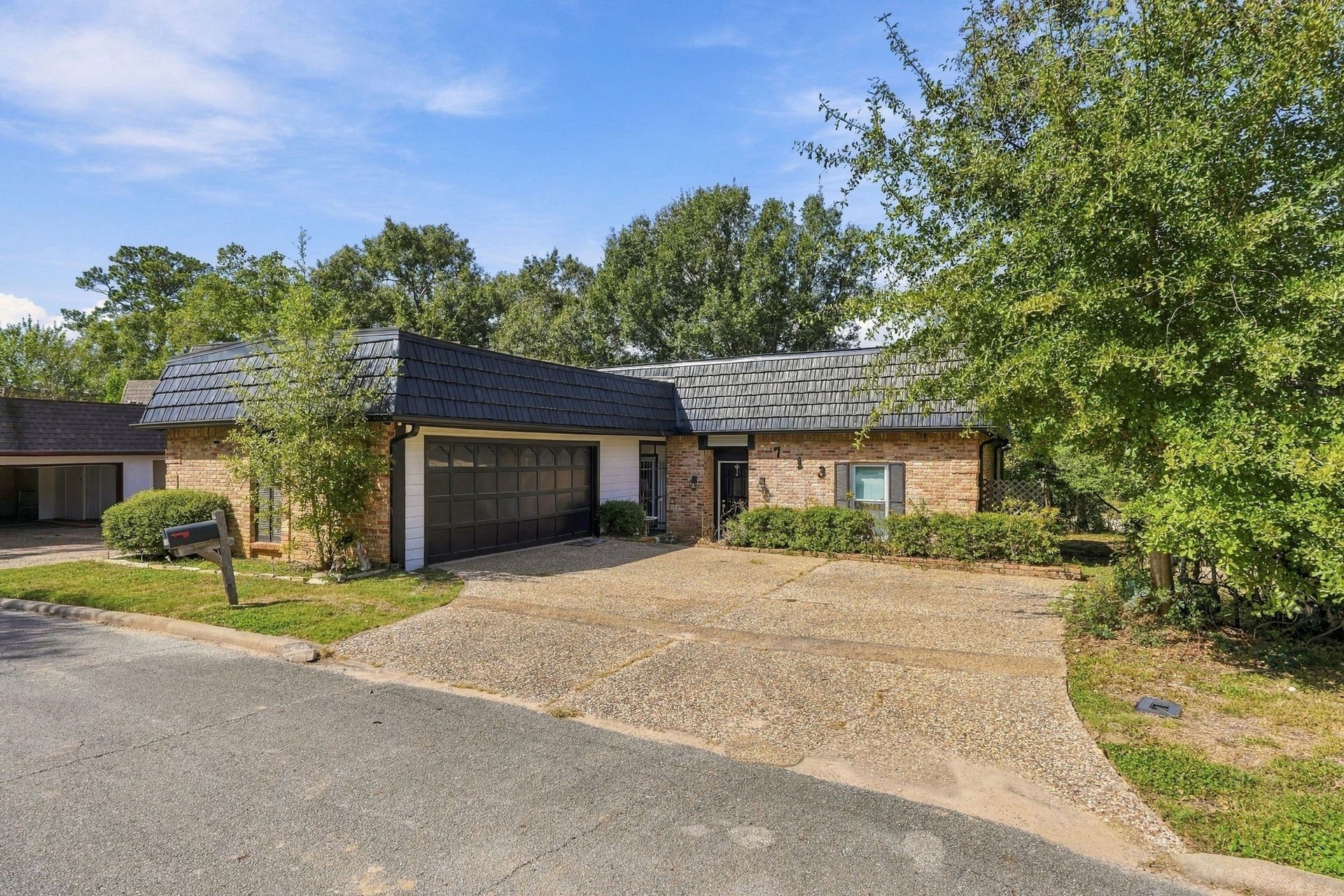 713 Palmer Drive, Conroe, TX 77302 713 Palmer Drive, Conroe, TX 77302