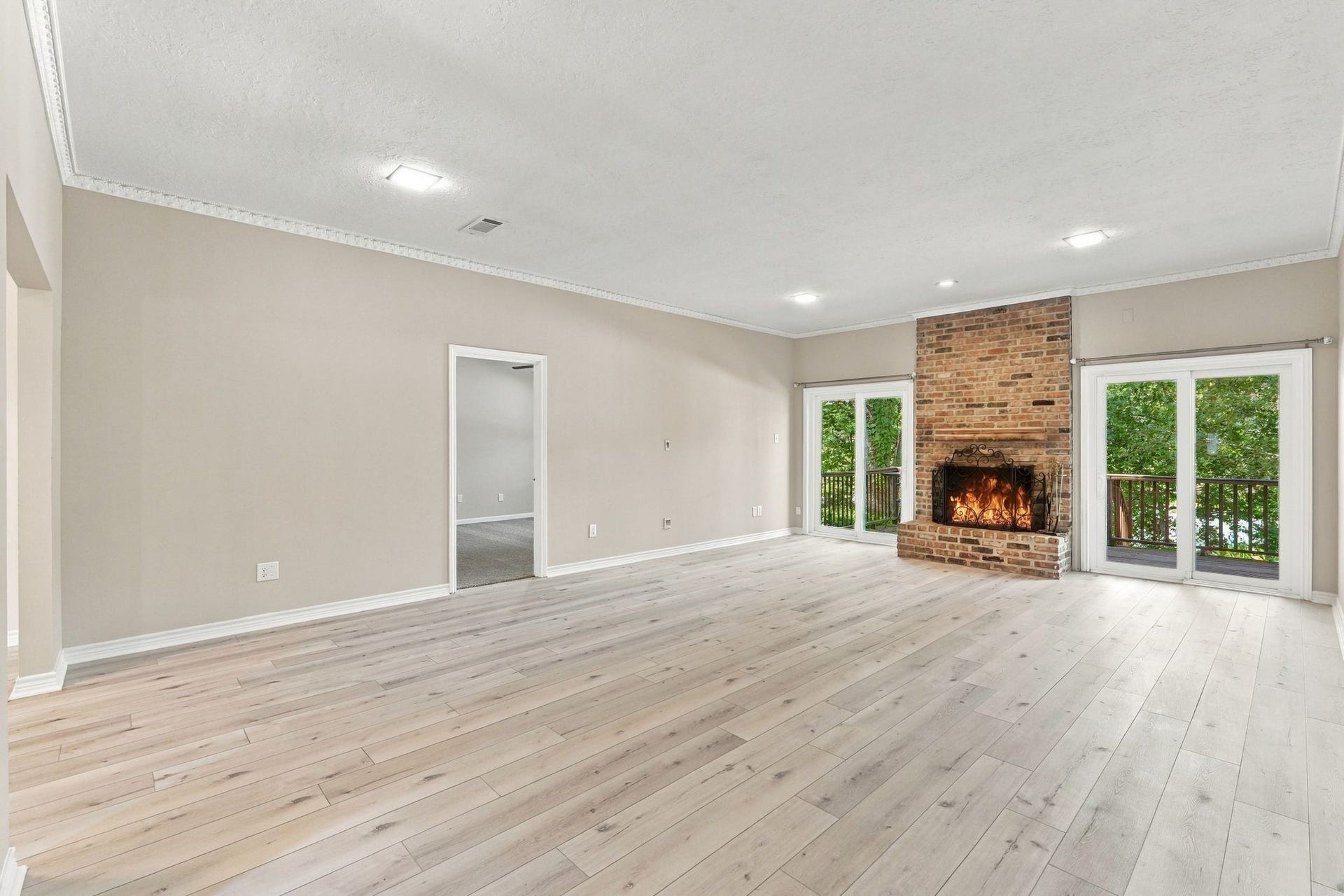 713 Palmer Drive, Conroe, TX 77302 713 Palmer Drive, Conroe, TX 77302