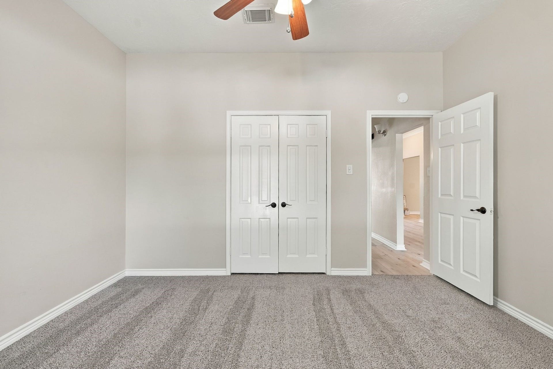 713 Palmer Drive, Conroe, TX 77302 713 Palmer Drive, Conroe, TX 77302