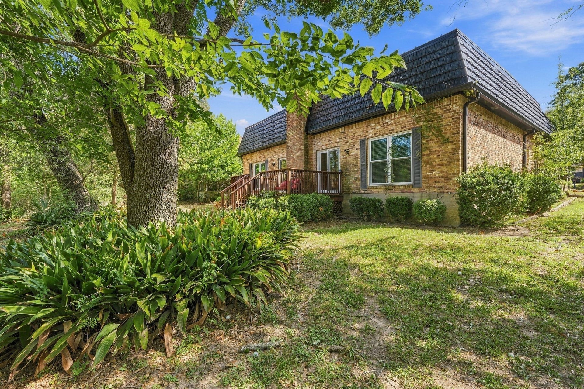713 Palmer Drive, Conroe, TX 77302 713 Palmer Drive, Conroe, TX 77302